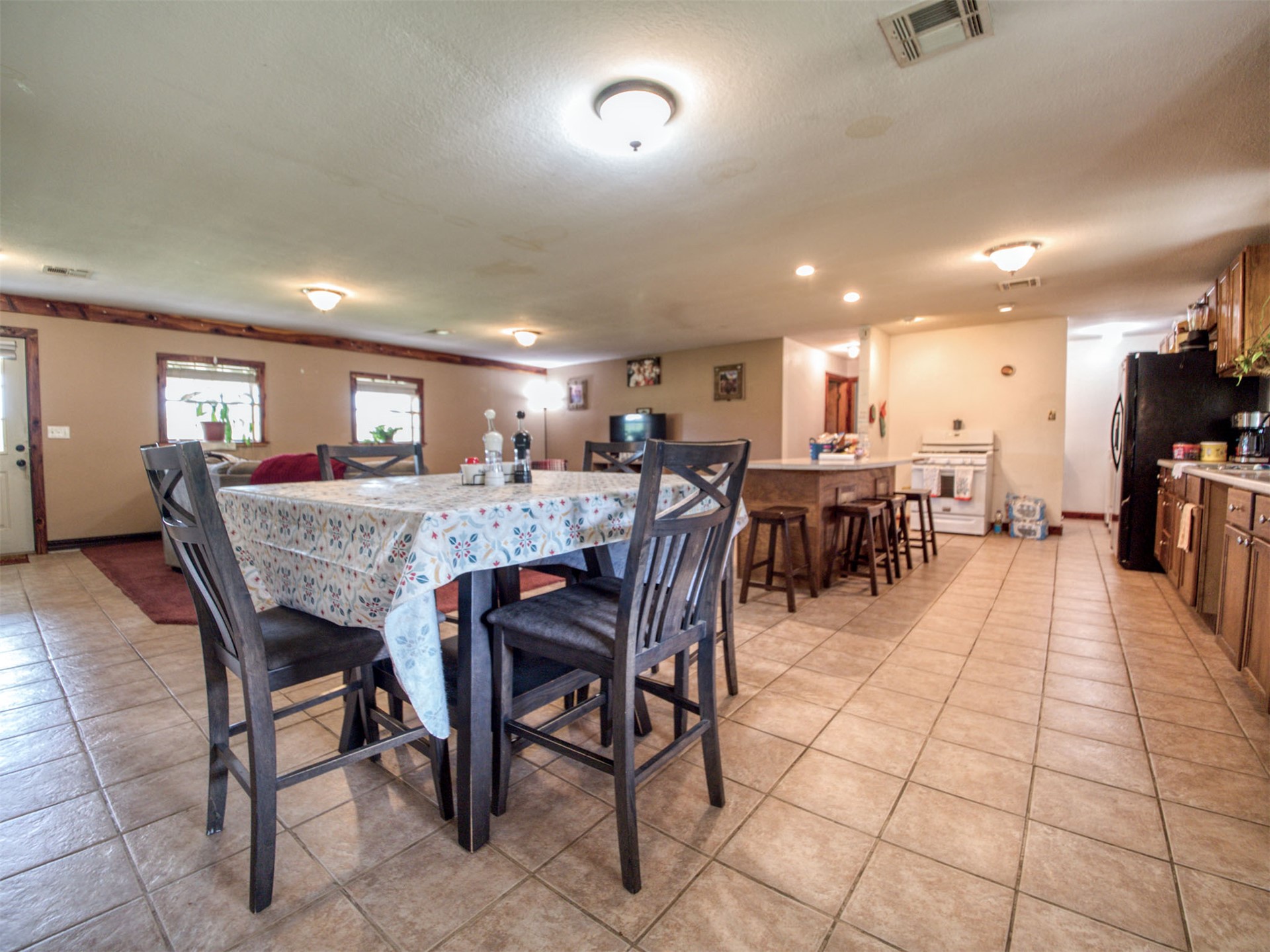 19490 Highway 113 Canadian OK 74425