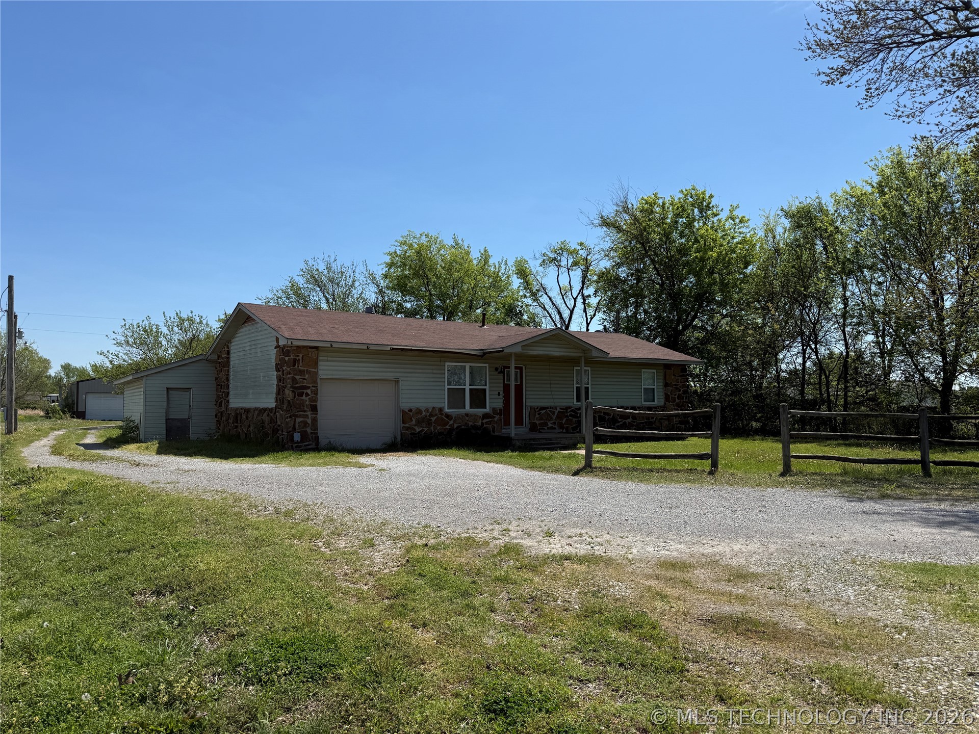 2212 N Highway 69 Highway Pryor OK 74361