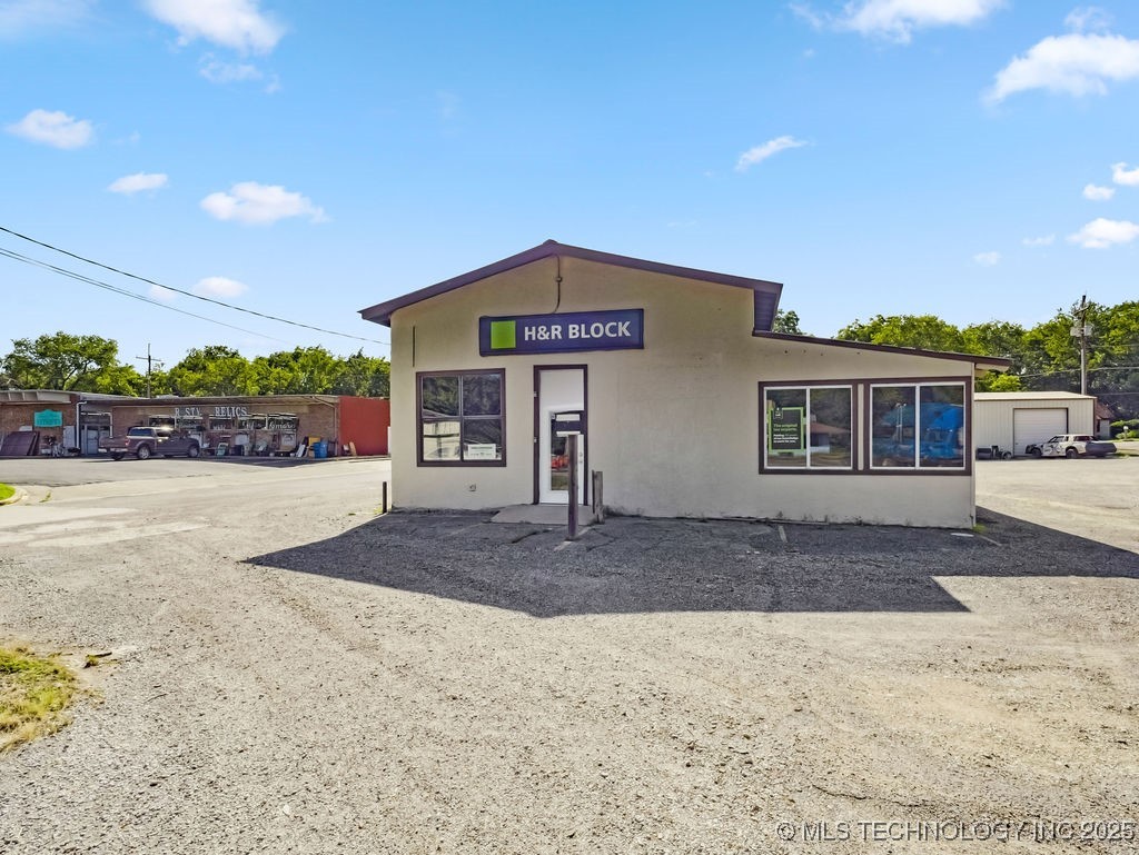 824 S California Atoka OK 74525
