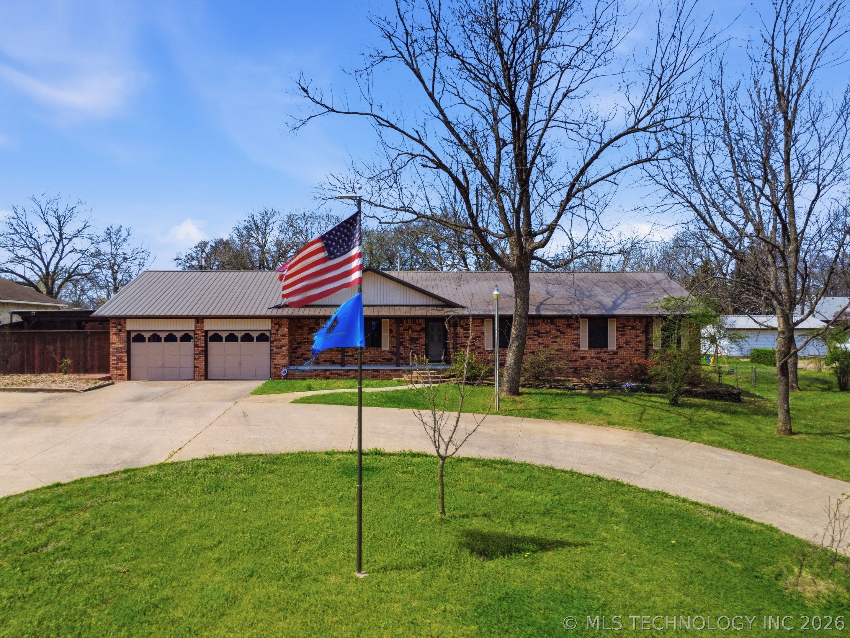 1001 N Hopi Street Chouteau OK 74337