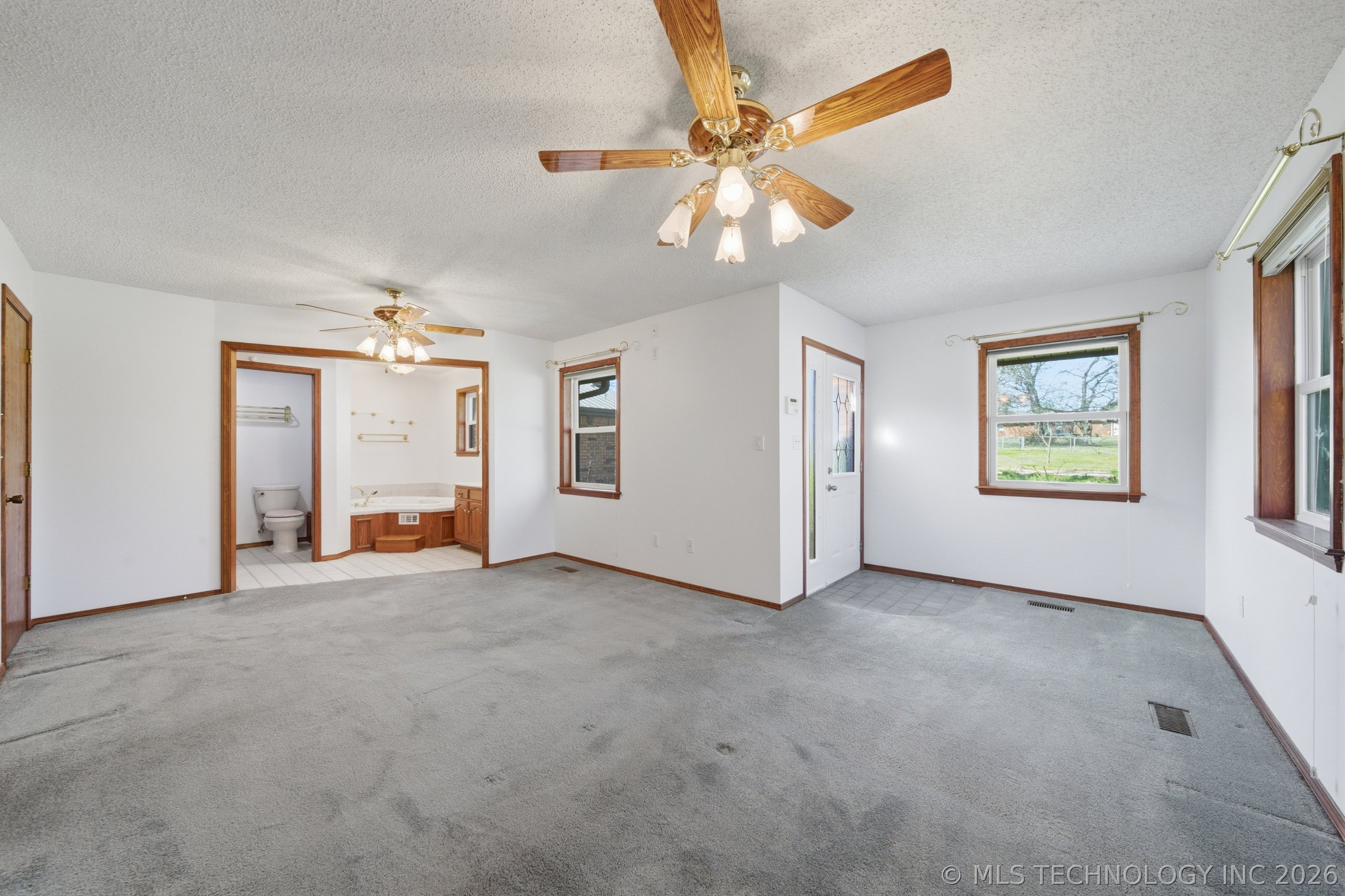 1001 N Hopi Street Chouteau OK 74337