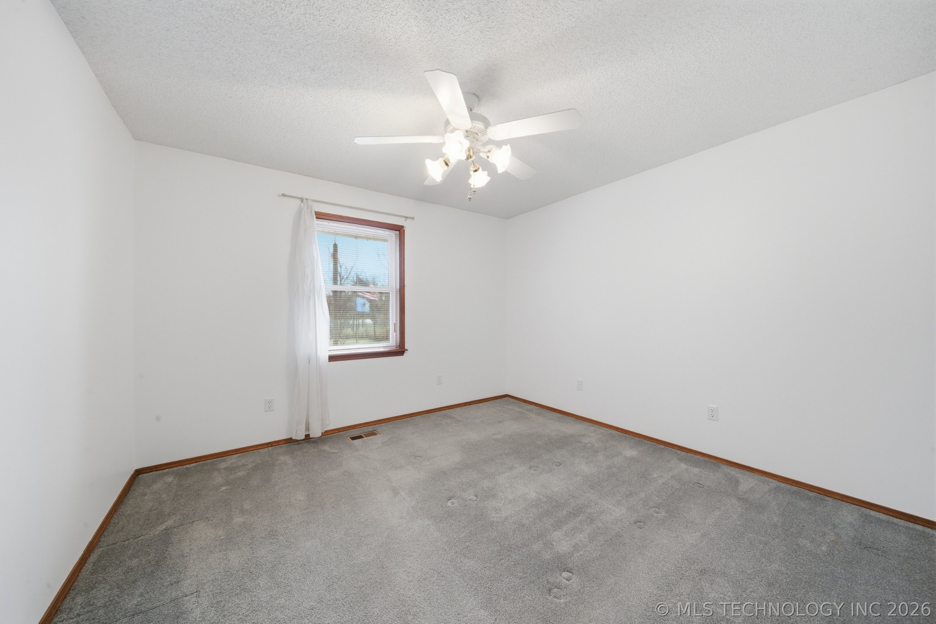 1001 N Hopi Street Chouteau OK 74337