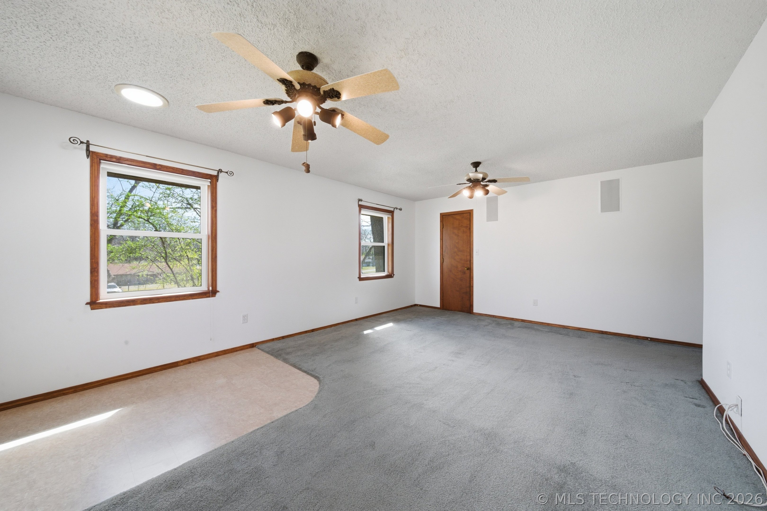 1001 N Hopi Street Chouteau OK 74337