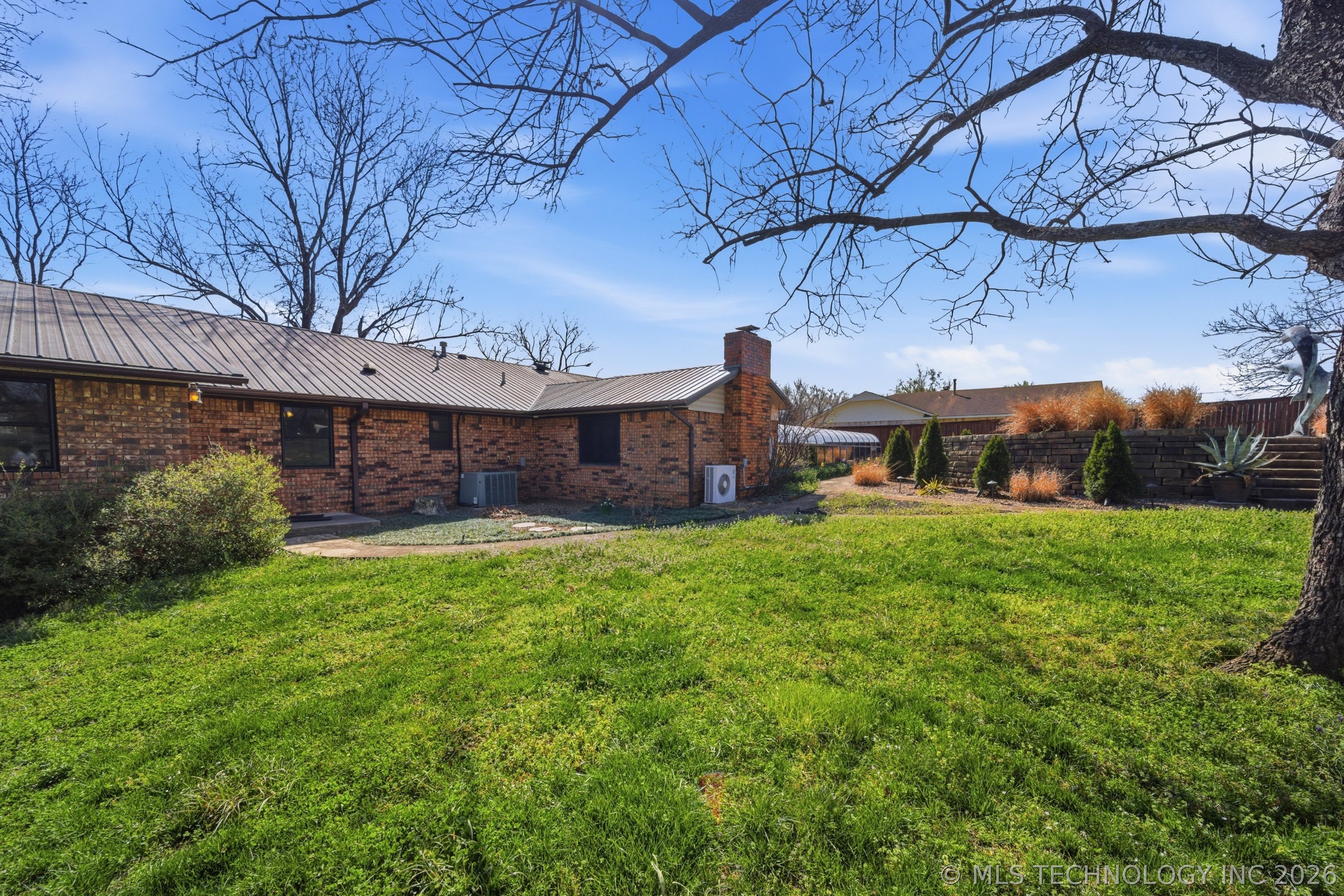 1001 N Hopi Street Chouteau OK 74337