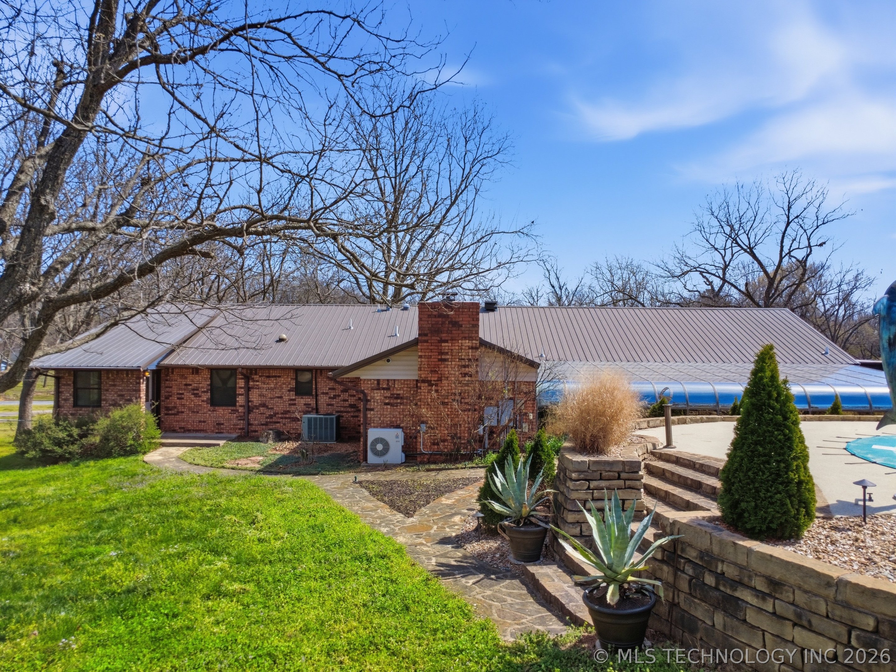 1001 N Hopi Street Chouteau OK 74337