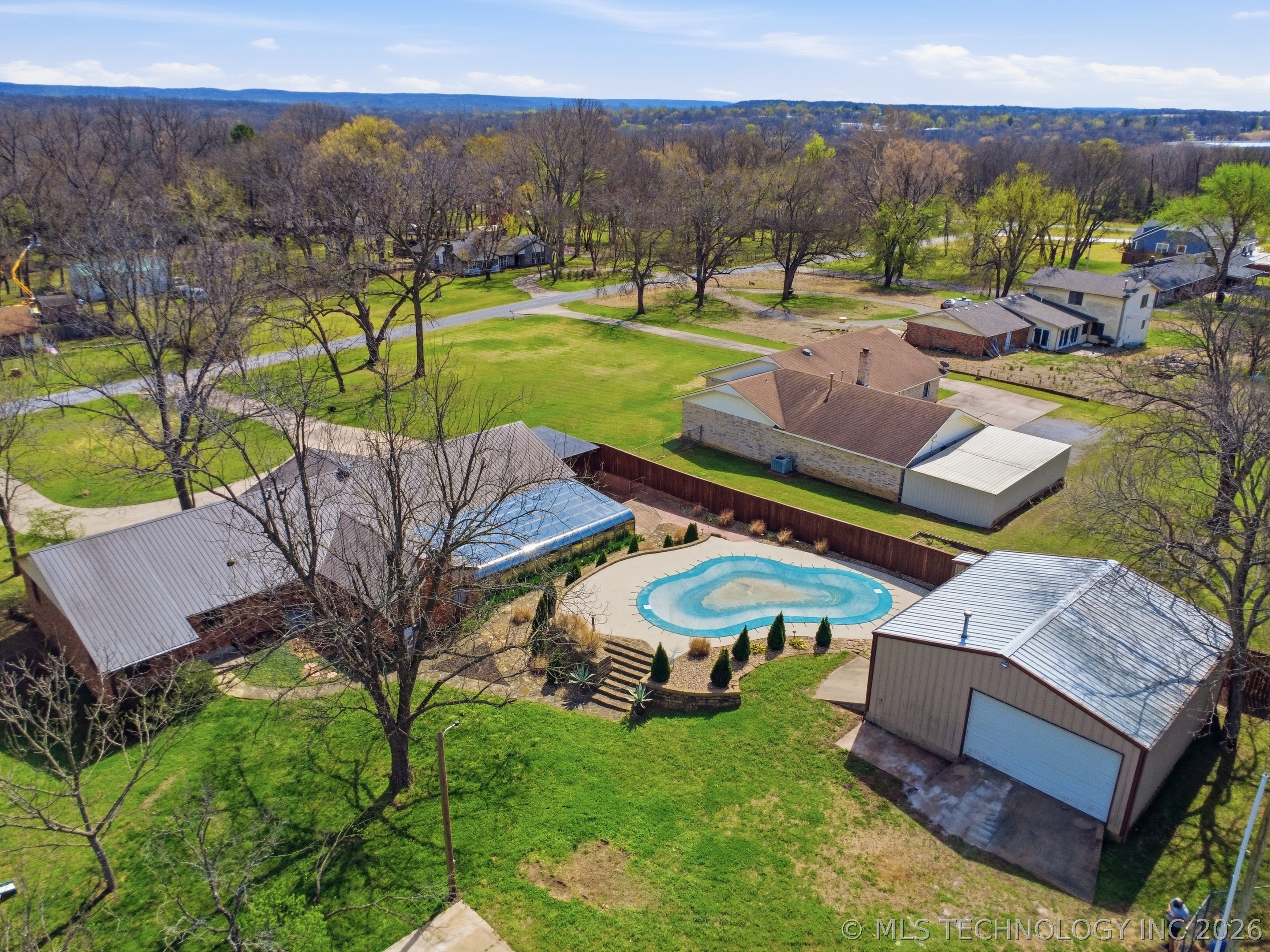 1001 N Hopi Street Chouteau OK 74337