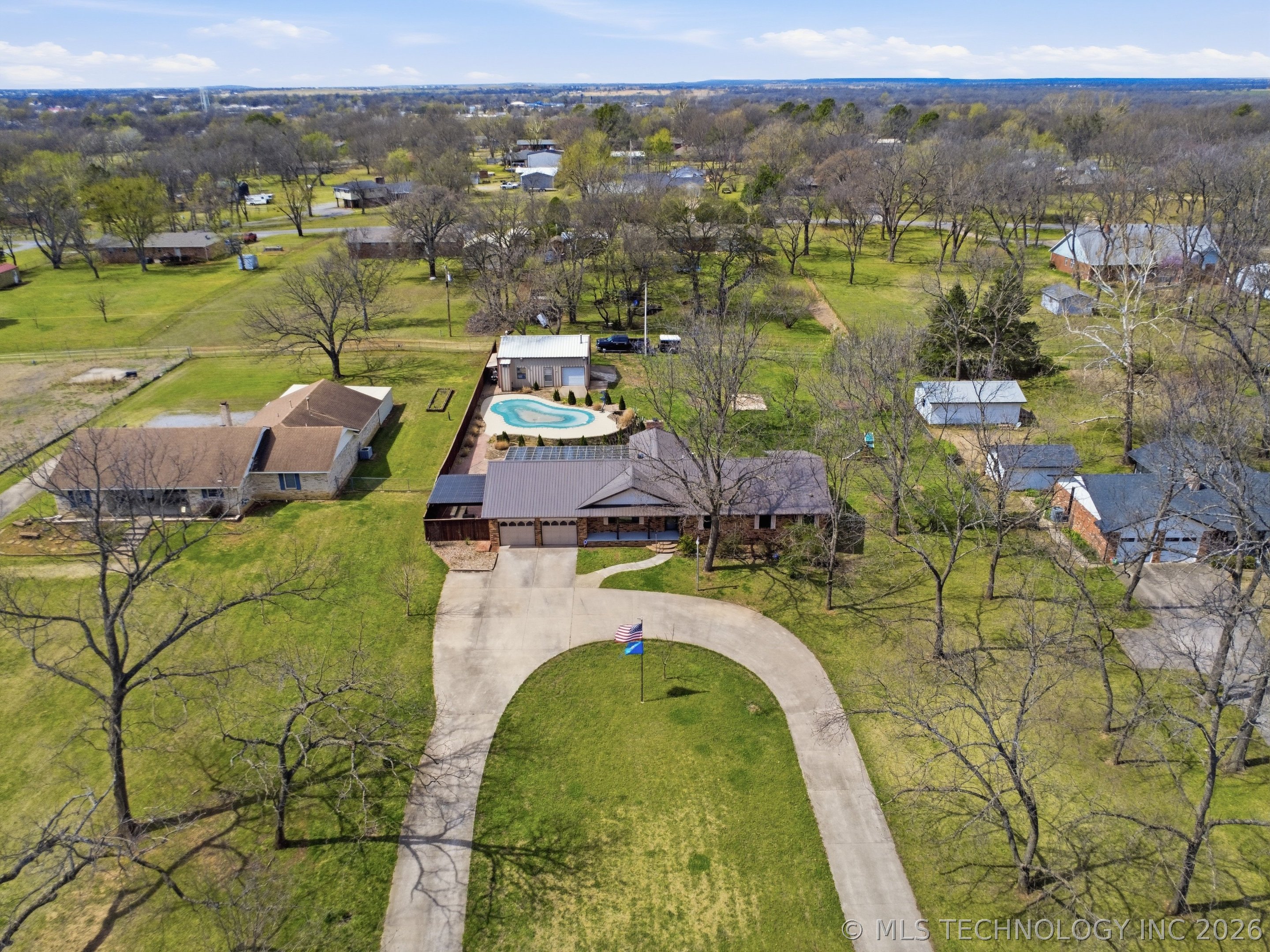 1001 N Hopi Street Chouteau OK 74337