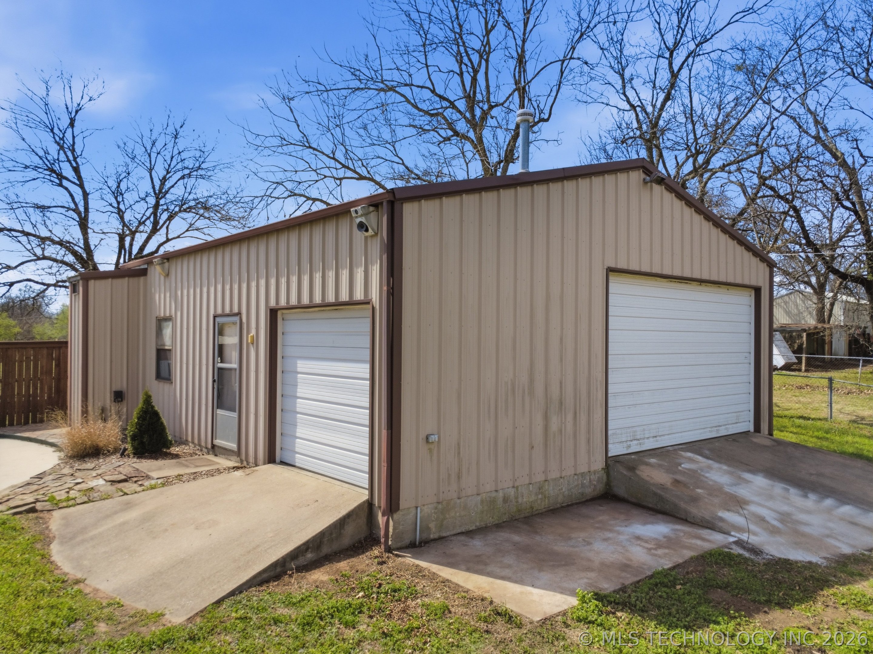 1001 N Hopi Street Chouteau OK 74337