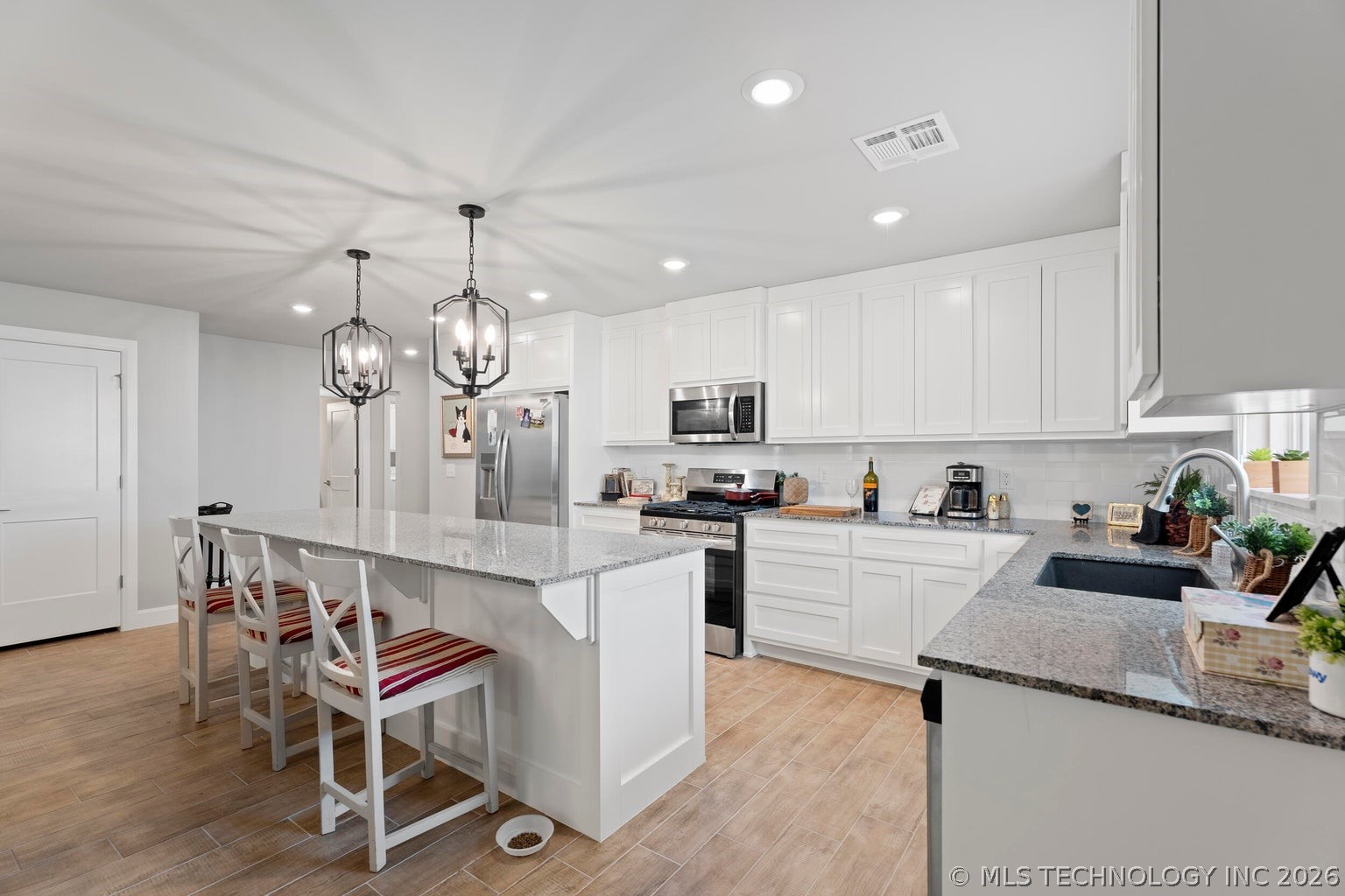 1621 Rockwood Drive Grove OK 74344