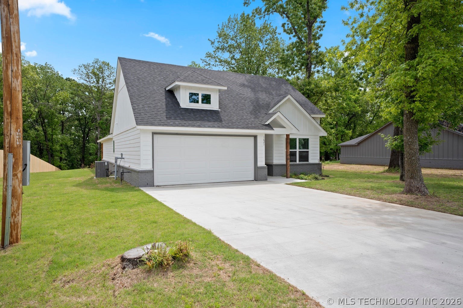 1621 Rockwood Drive Grove OK 74344