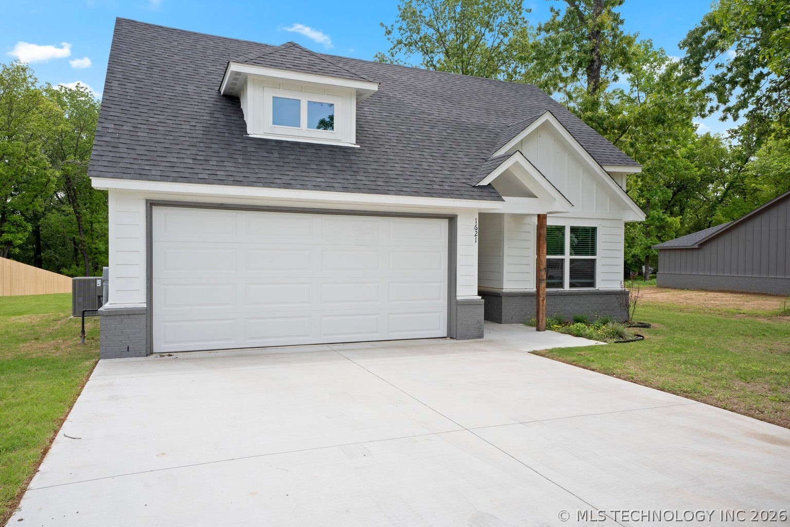 1621 Rockwood Drive Grove OK 74344
