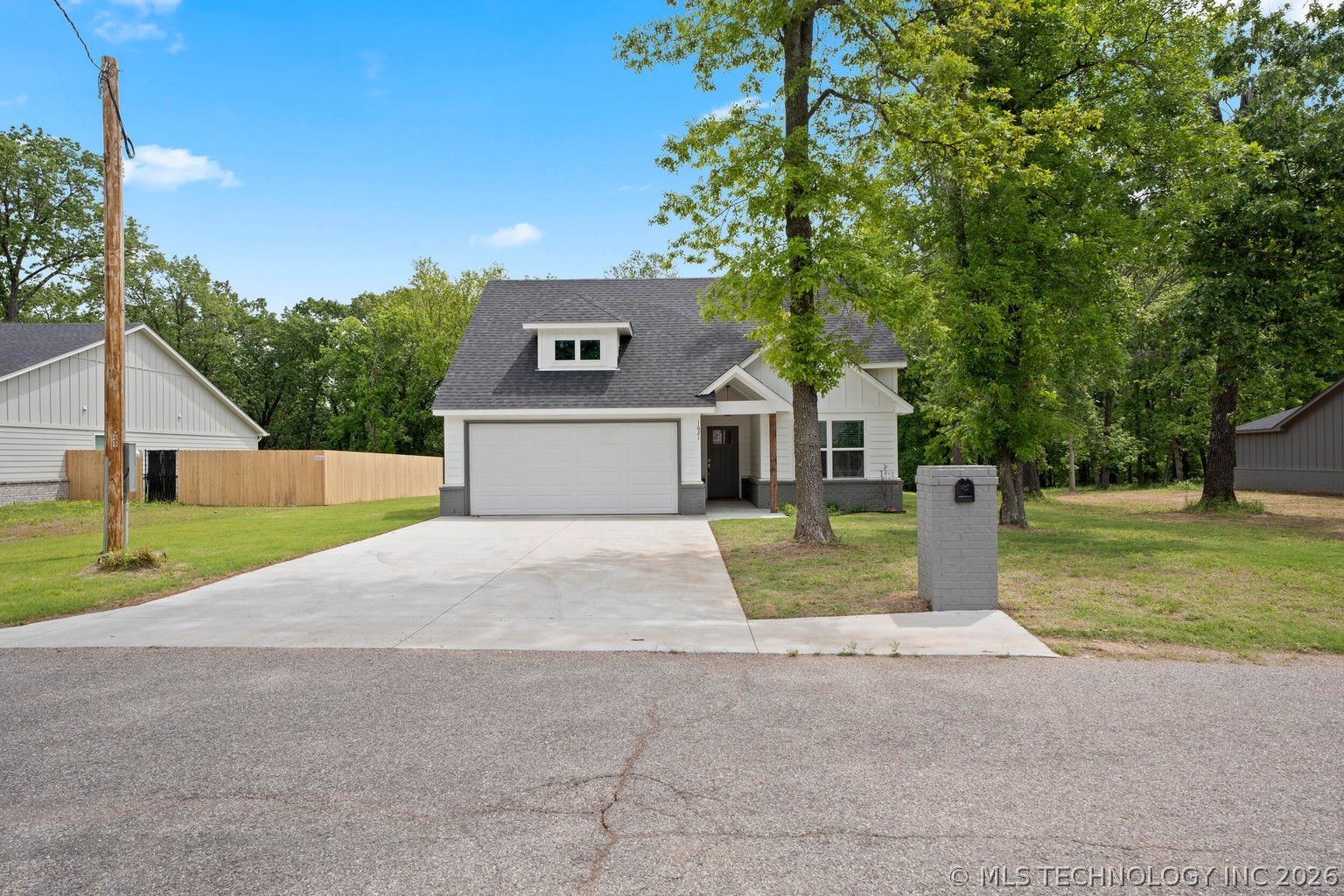 1621 Rockwood Drive Grove OK 74344