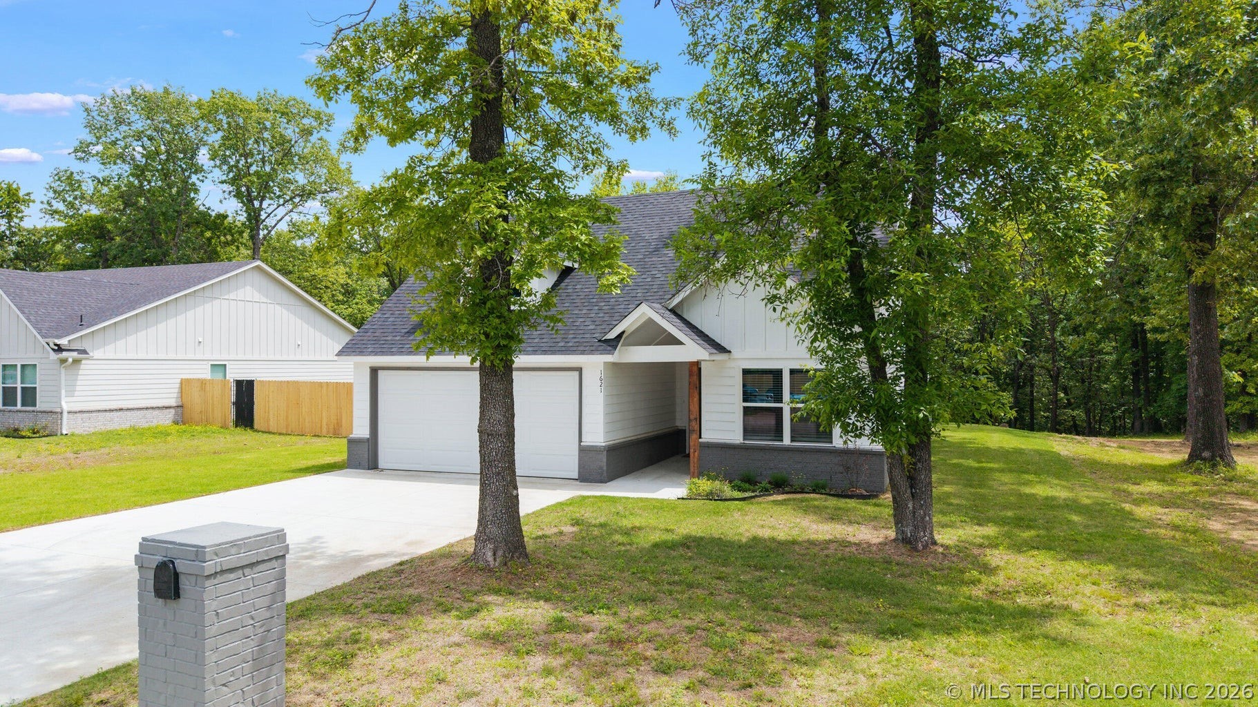 1621 Rockwood Drive Grove OK 74344