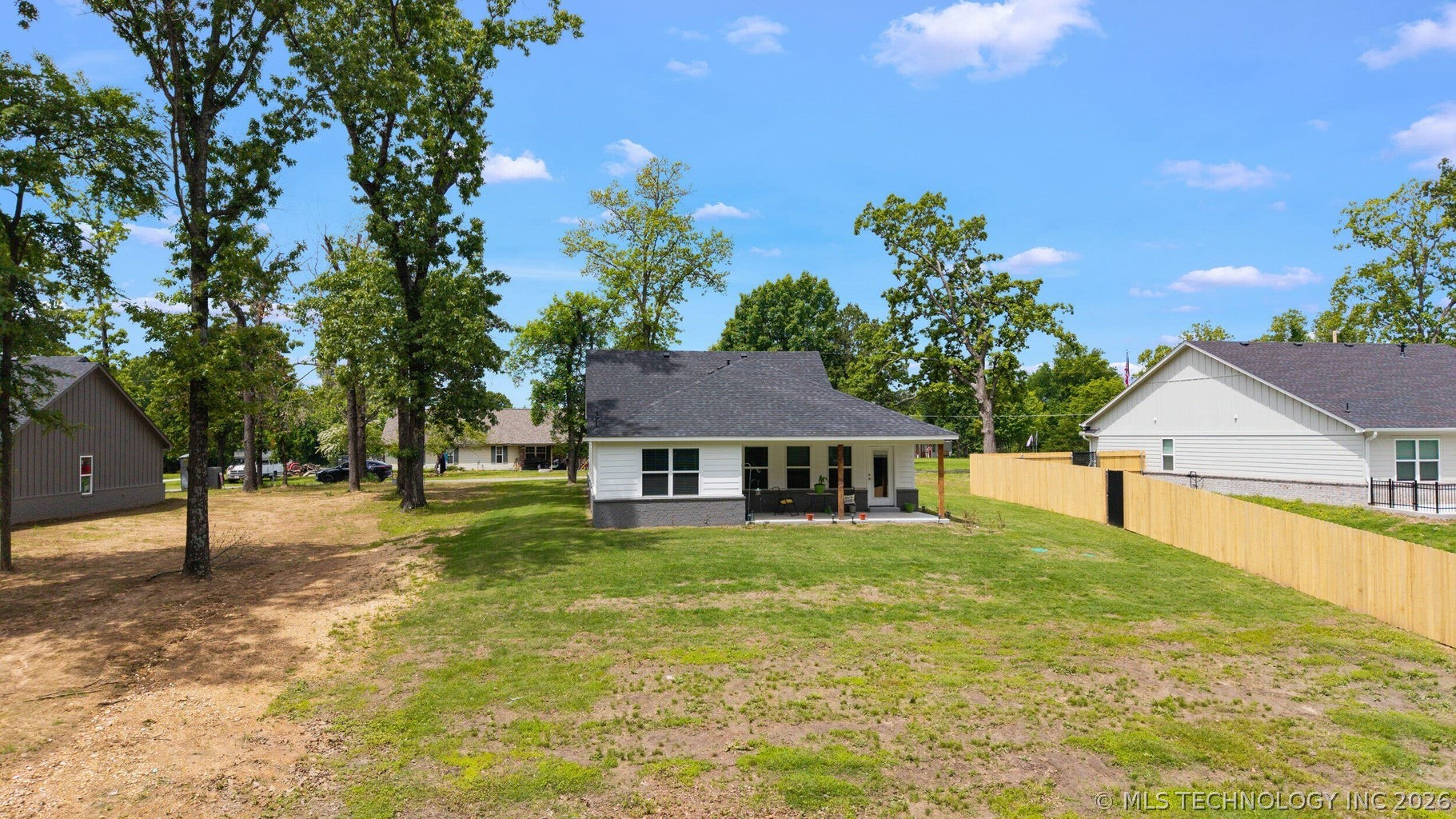 1621 Rockwood Drive Grove OK 74344