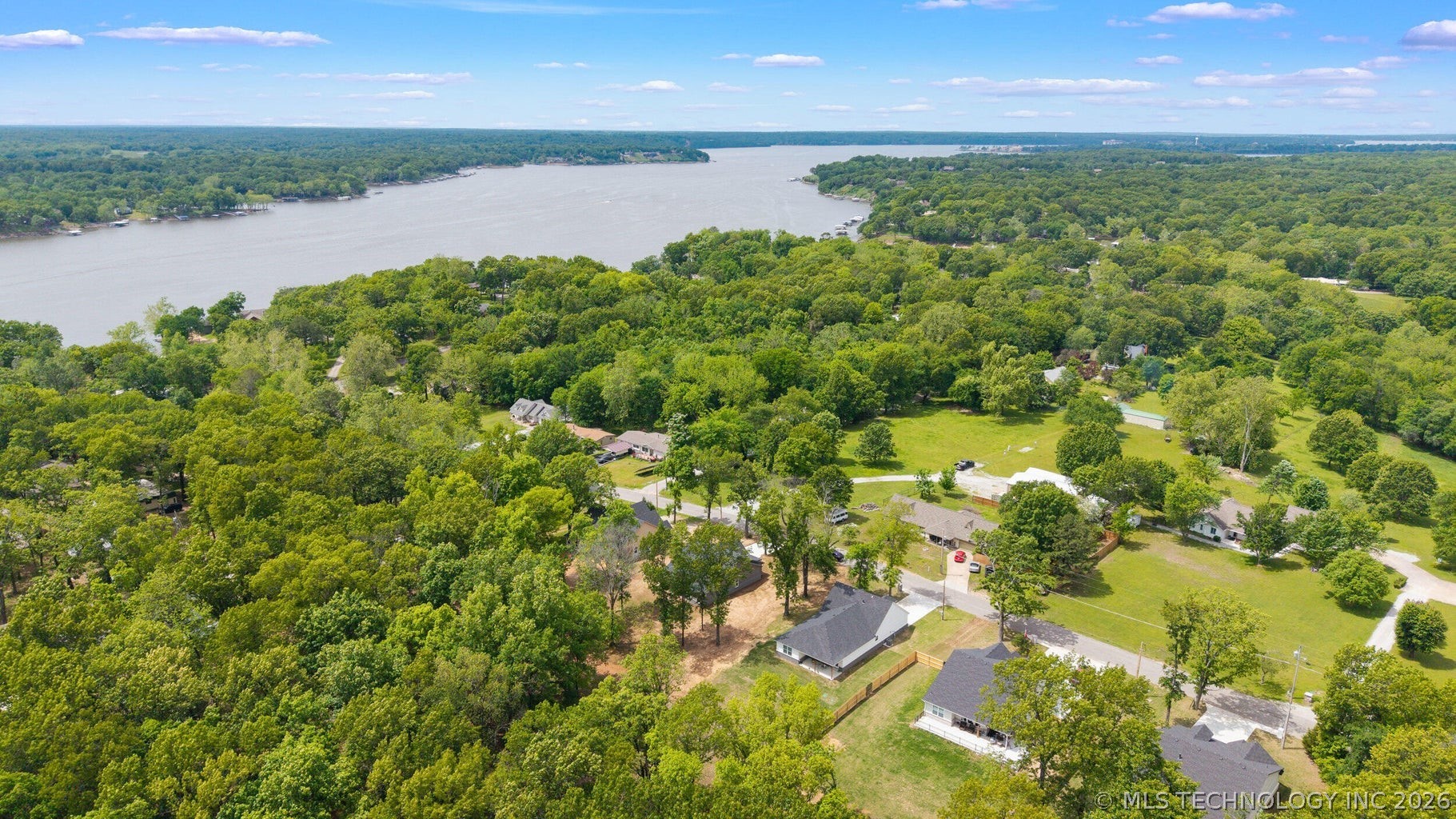1621 Rockwood Drive Grove OK 74344