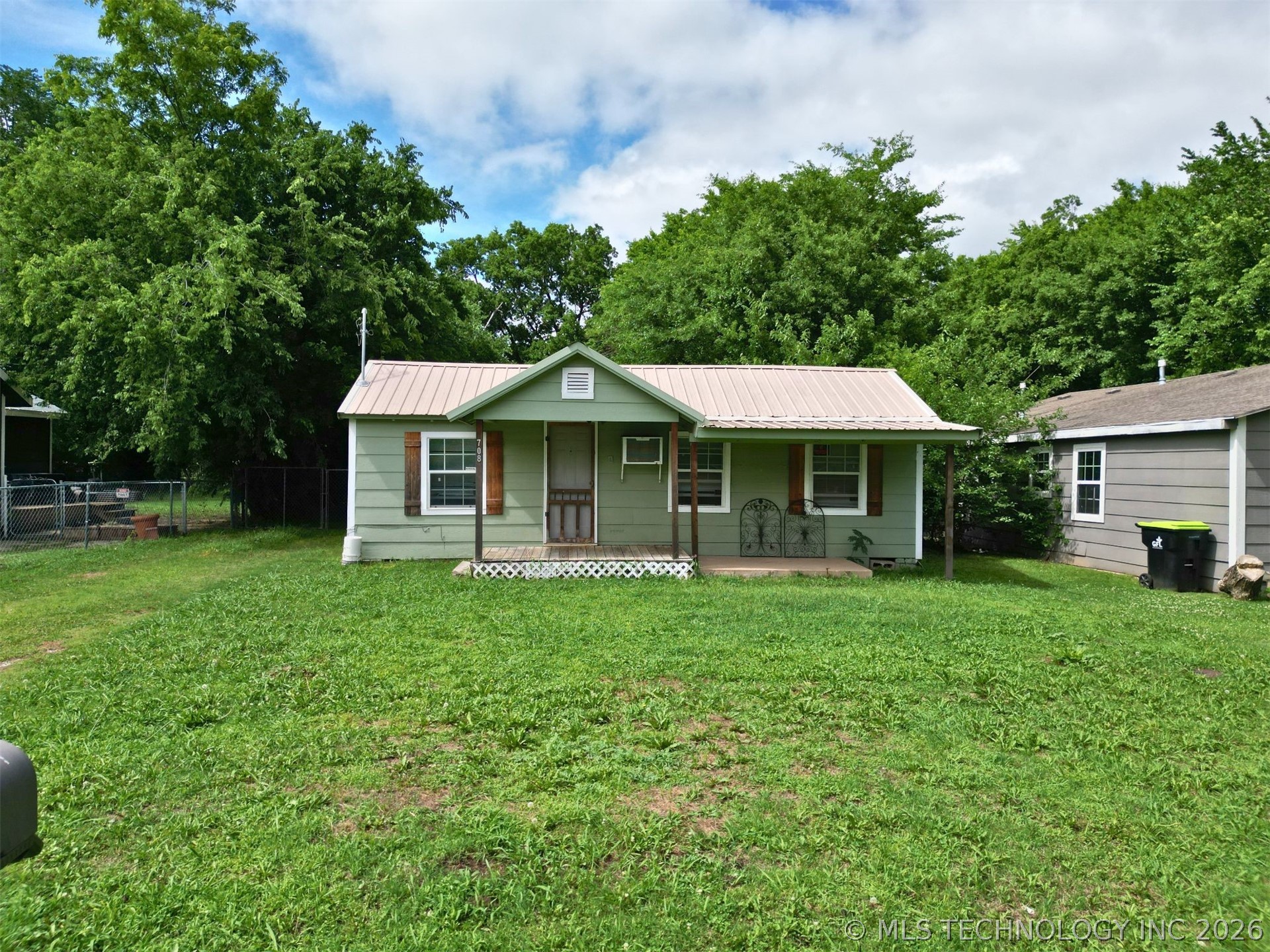 708 W 3rd Ada OK 74820
