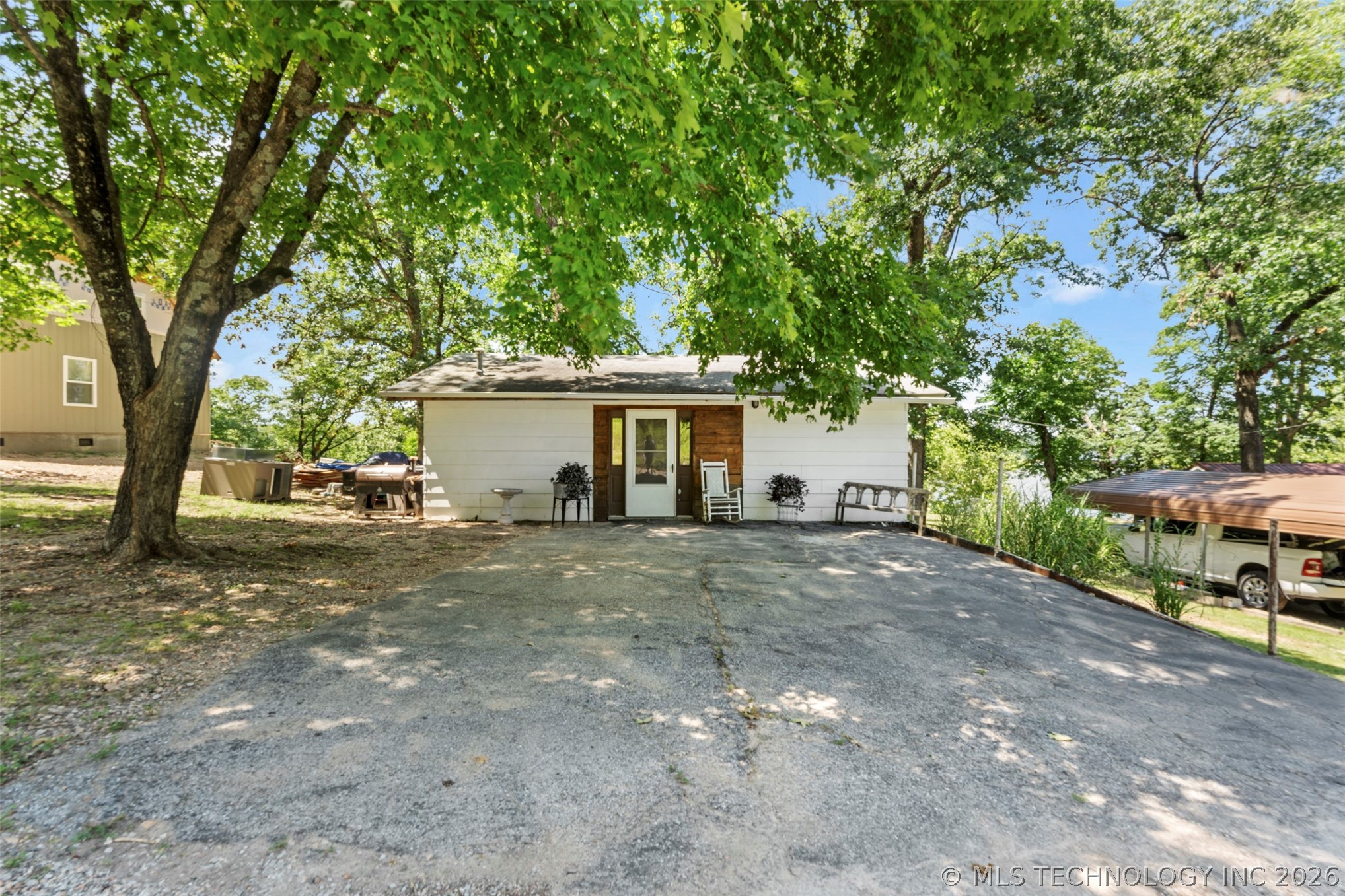 63060 E 157th Road Wyandotte OK 74370