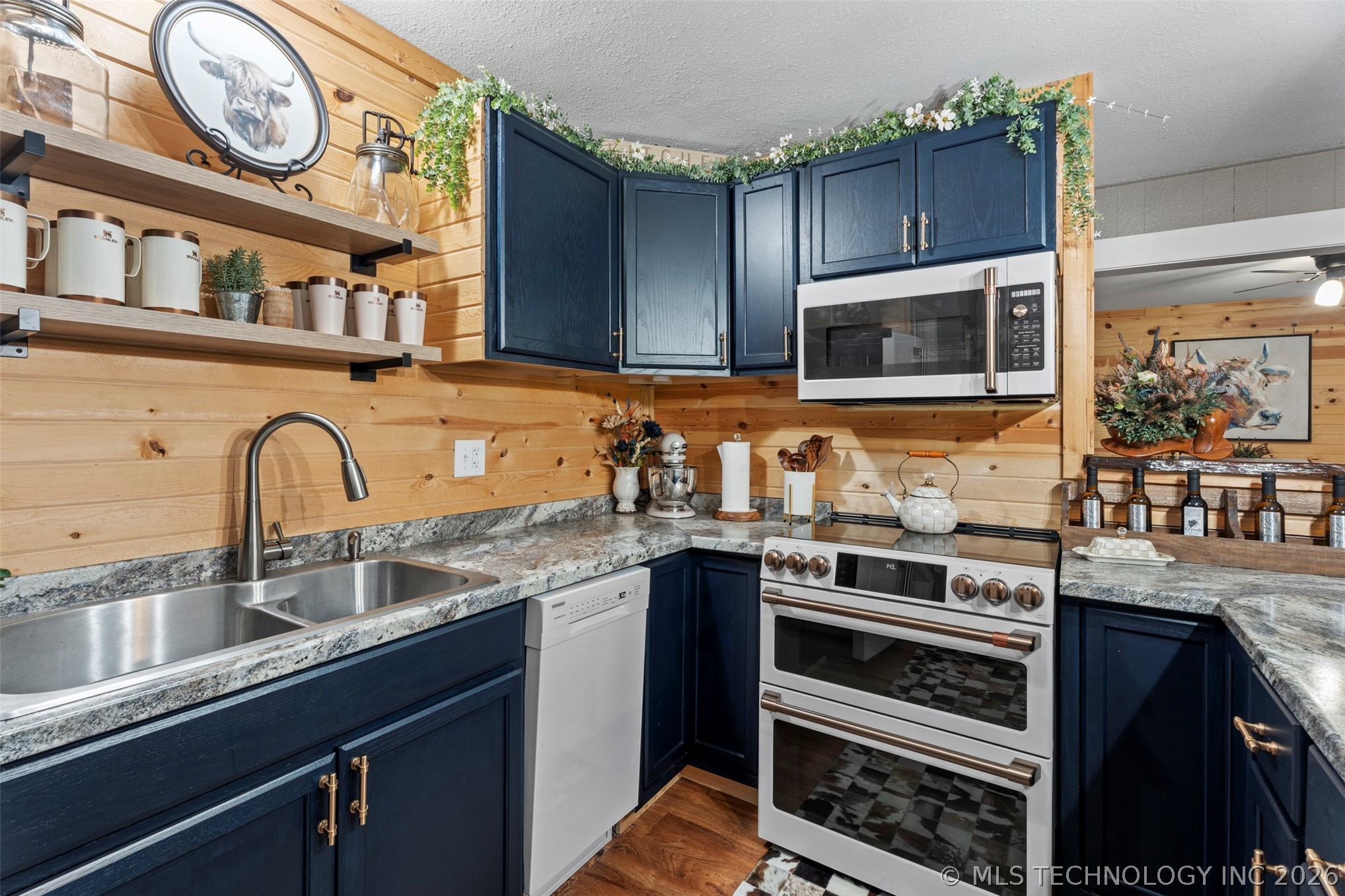 63060 E 157th Road Wyandotte OK 74370