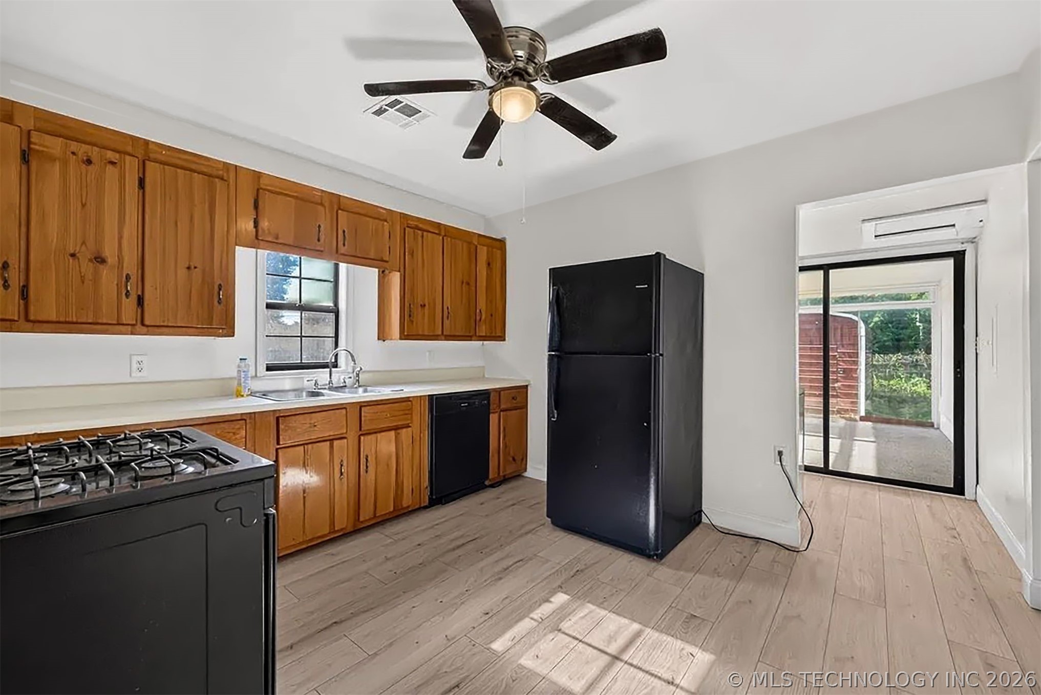 610 E 5th Dewey OK 74029