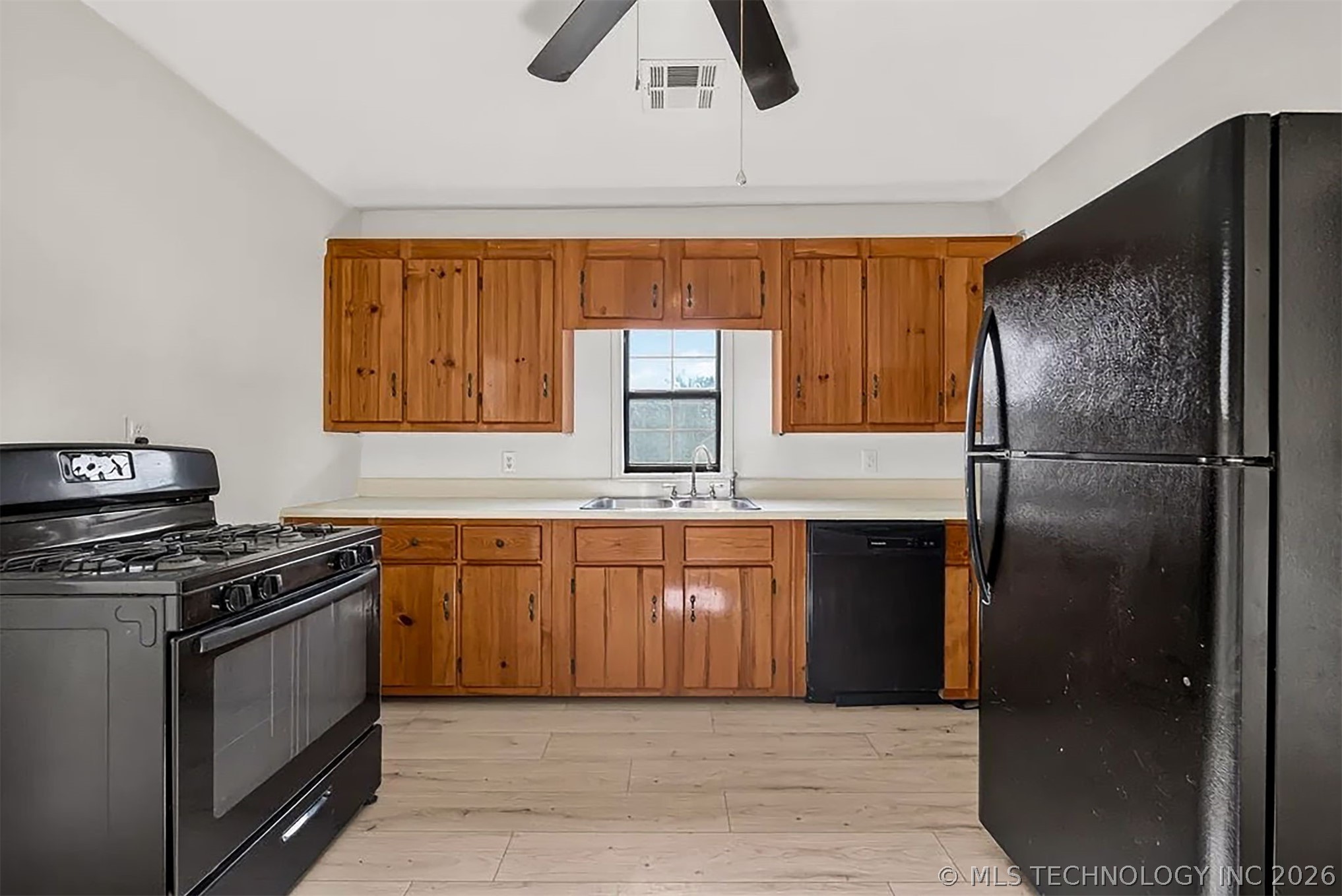 610 E 5th Dewey OK 74029