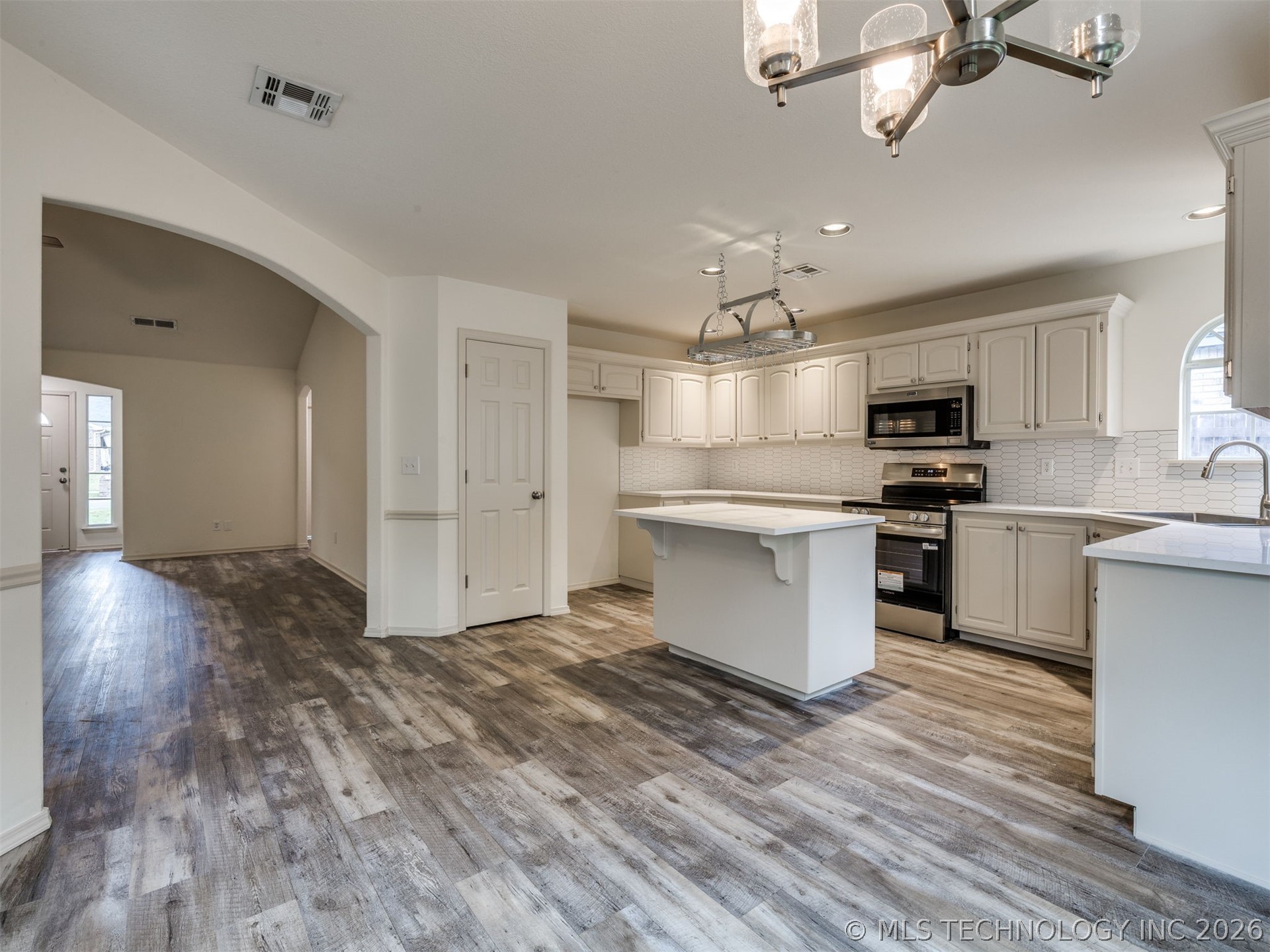 5324 S Redbud Place Sand Springs OK 74063