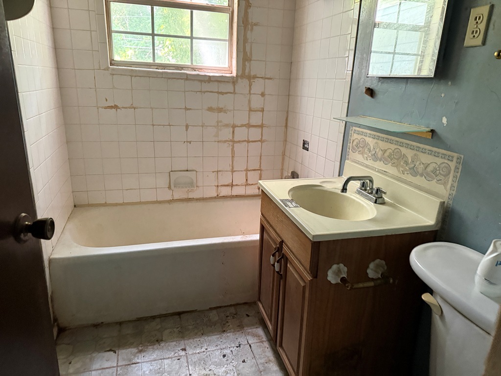 28 S Toledo Avenue Tulsa OK 74112