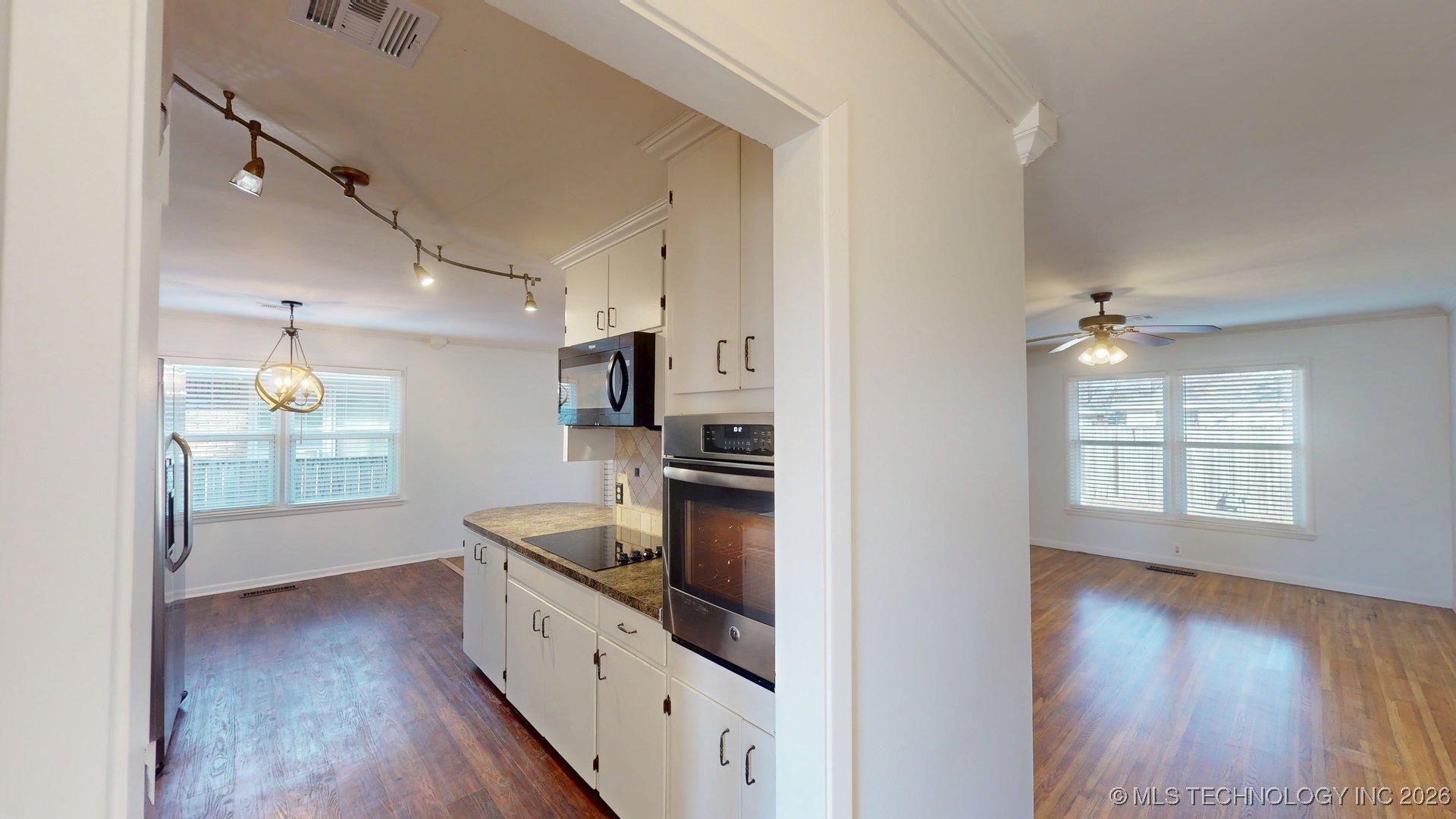 1521 E 60th Street Tulsa OK 74105