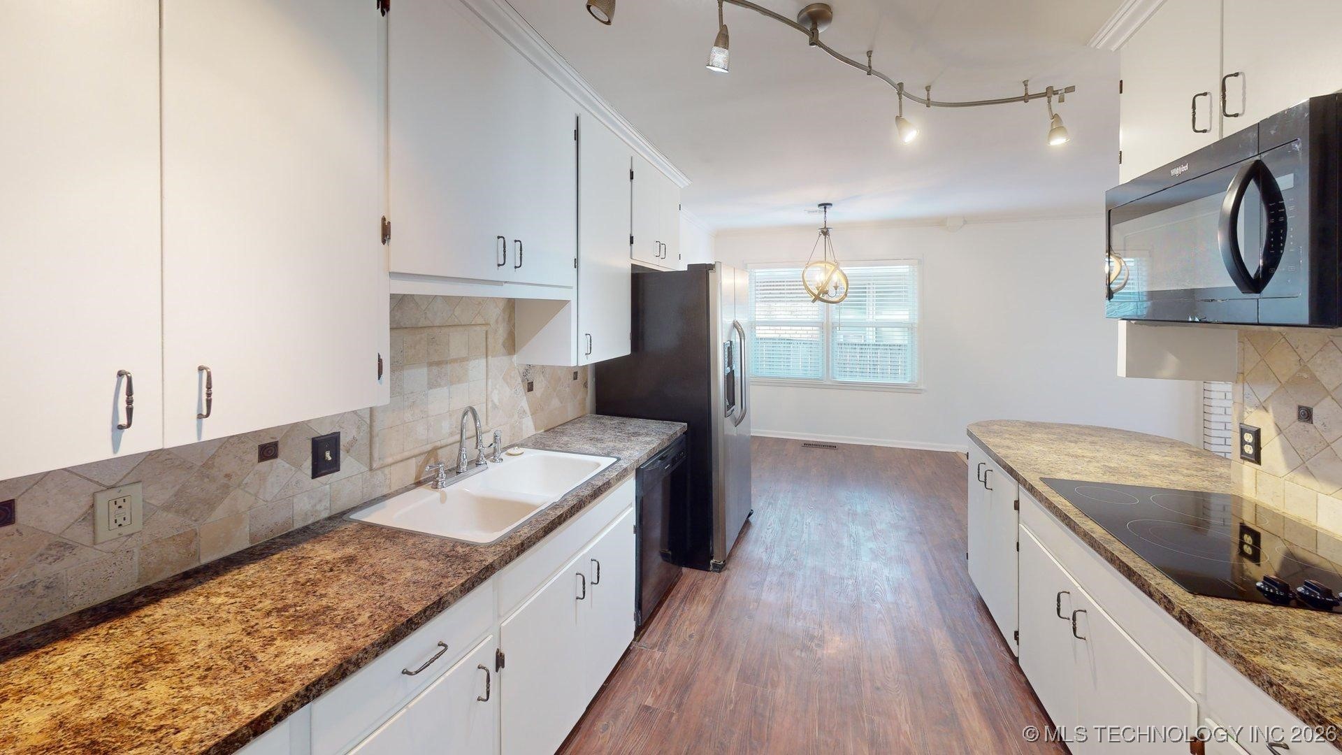 1521 E 60th Street Tulsa OK 74105