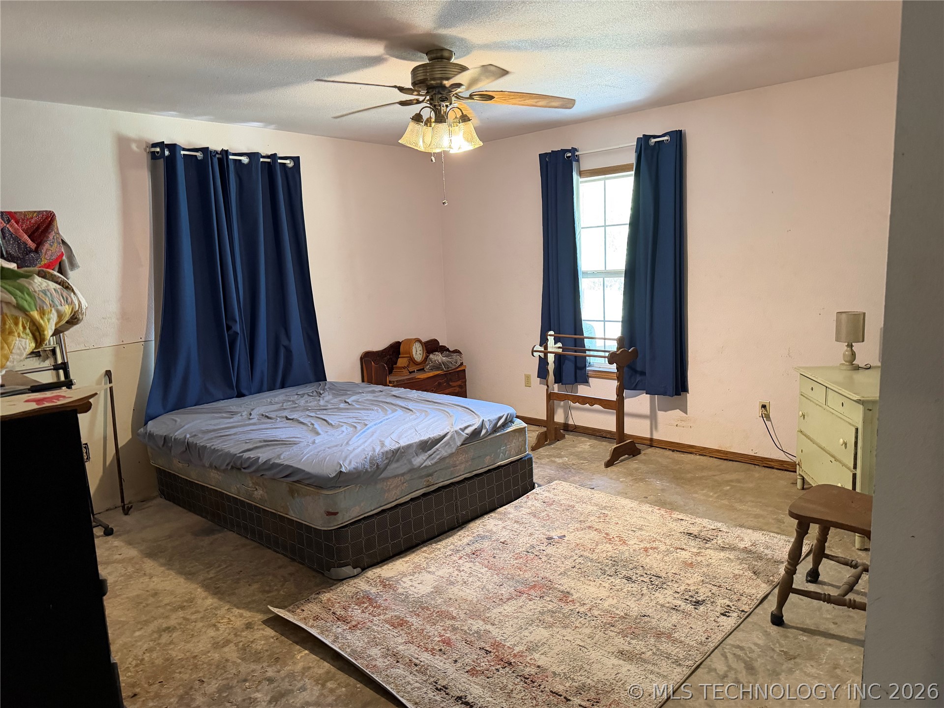 5300 W Acorn Street Tishomingo OK 73460