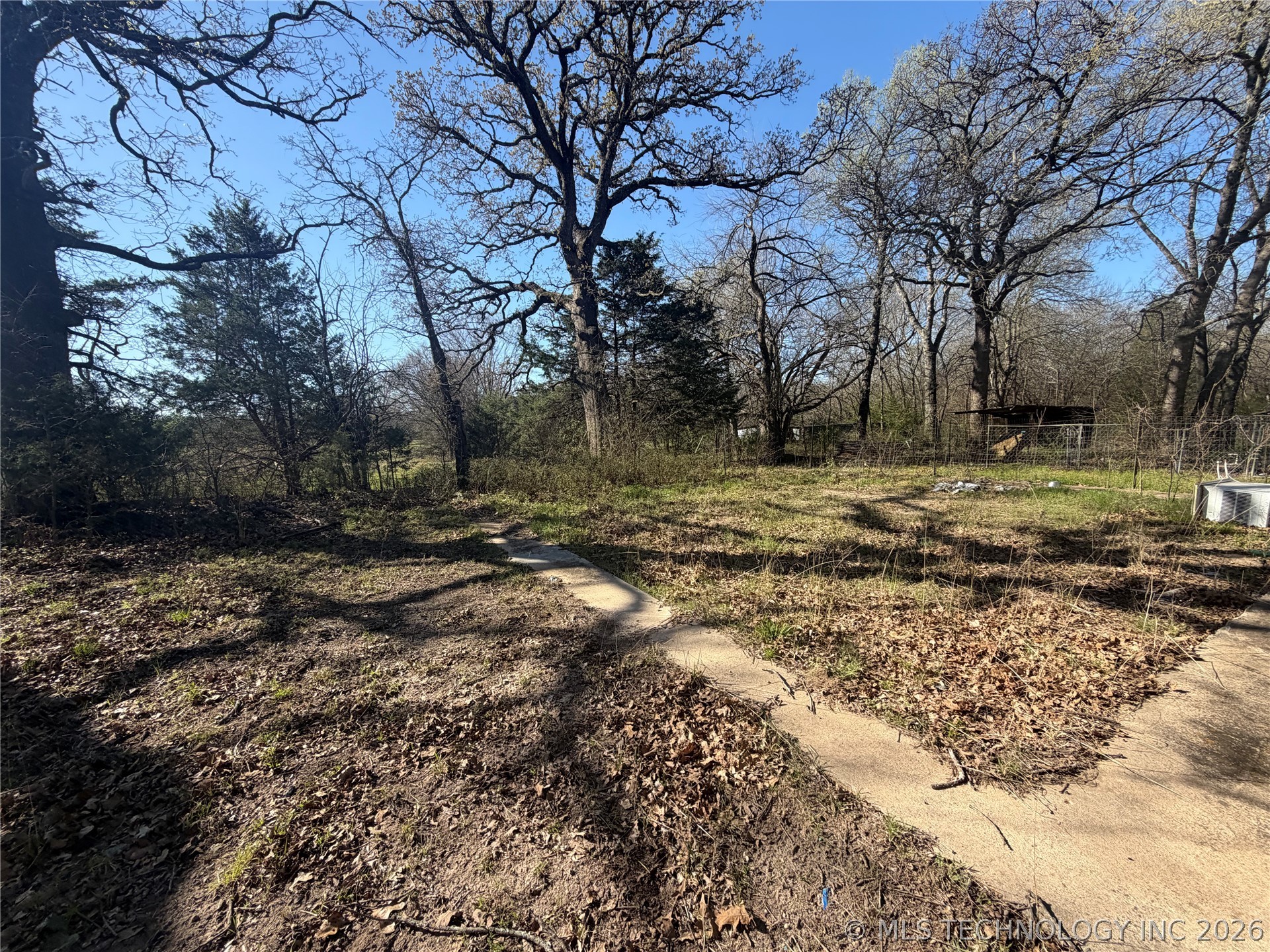 5300 W Acorn Street Tishomingo OK 73460