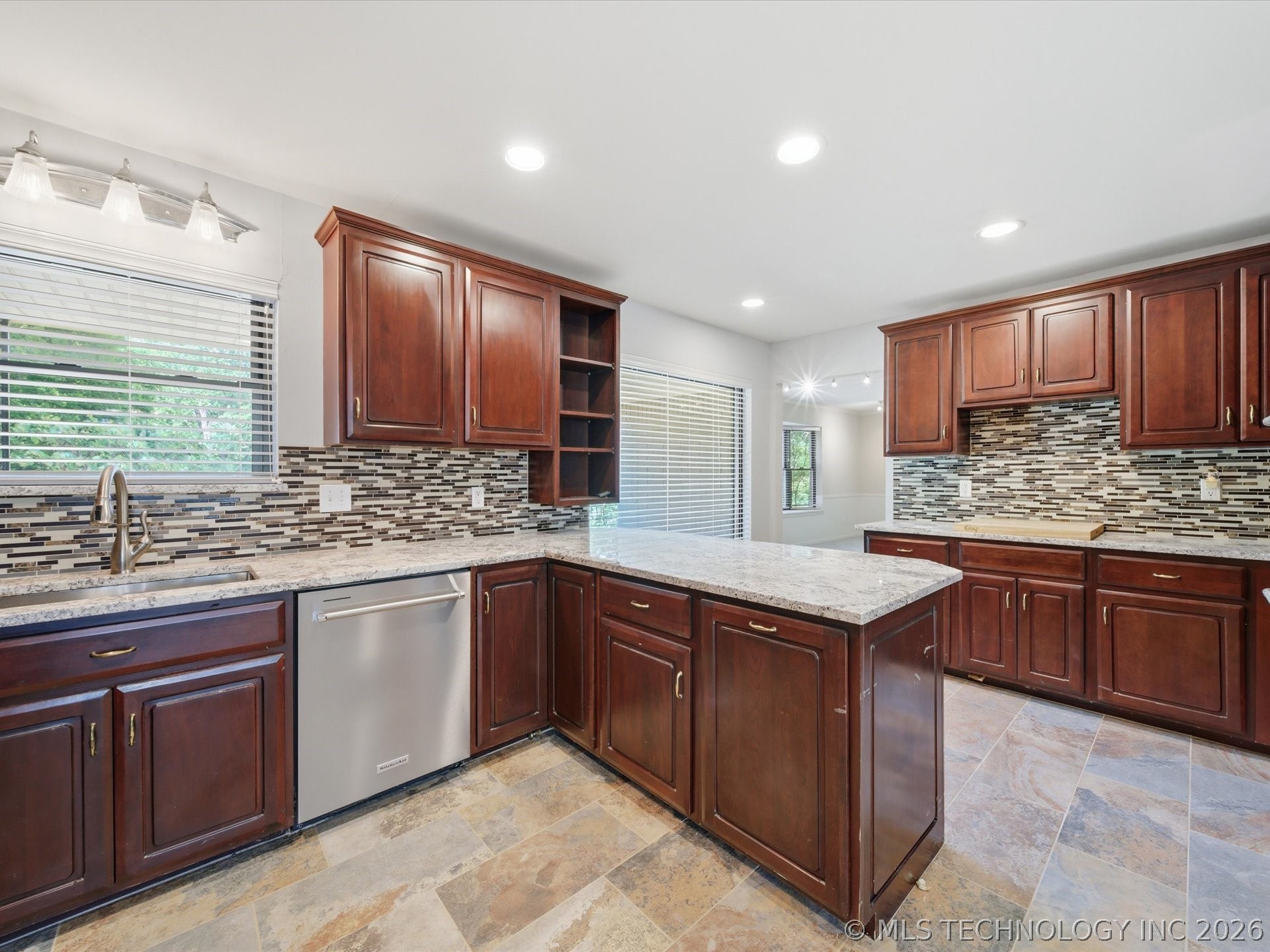 6215 S Hudson Avenue Tulsa OK 74136