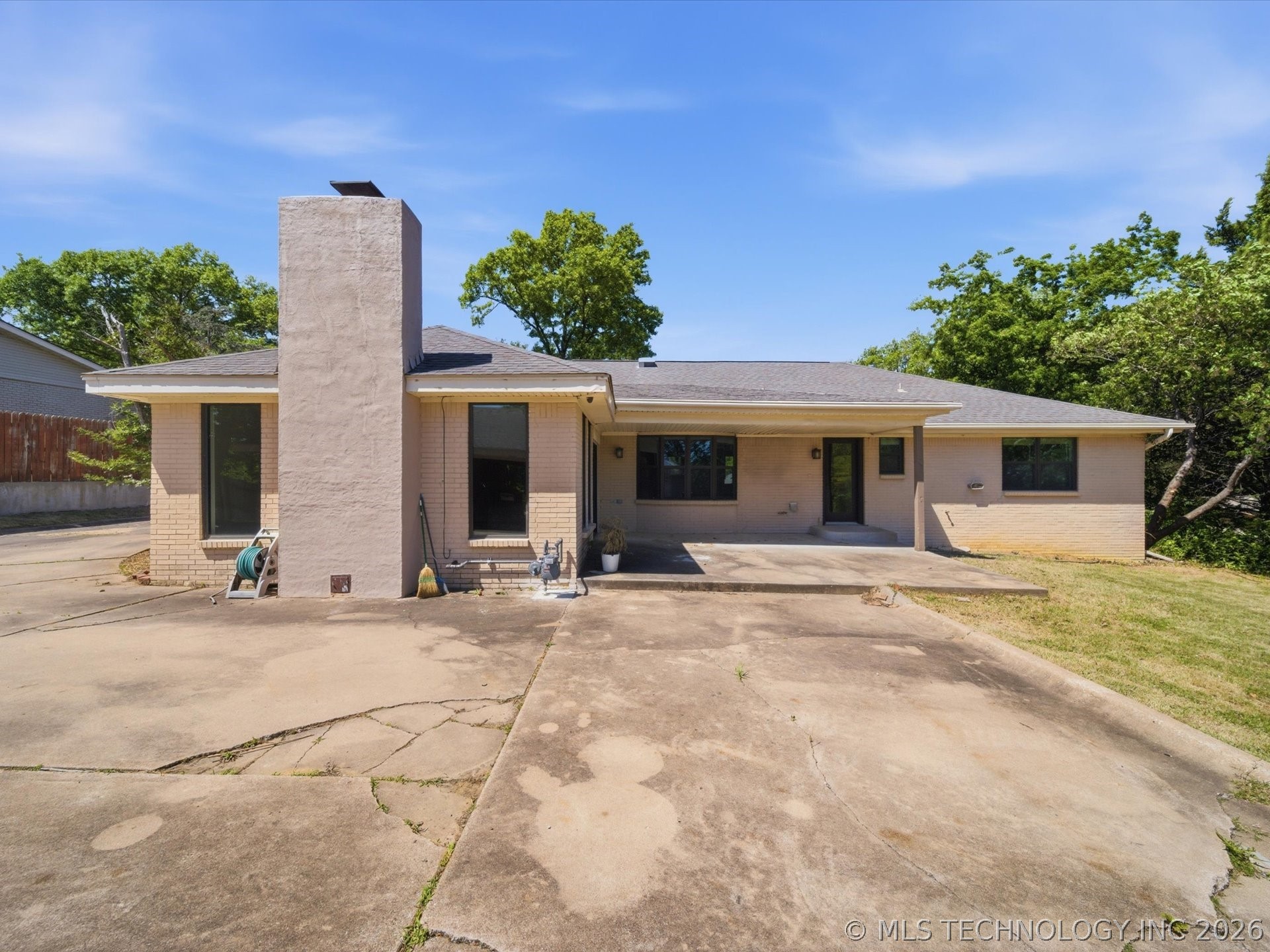 6215 S Hudson Avenue Tulsa OK 74136
