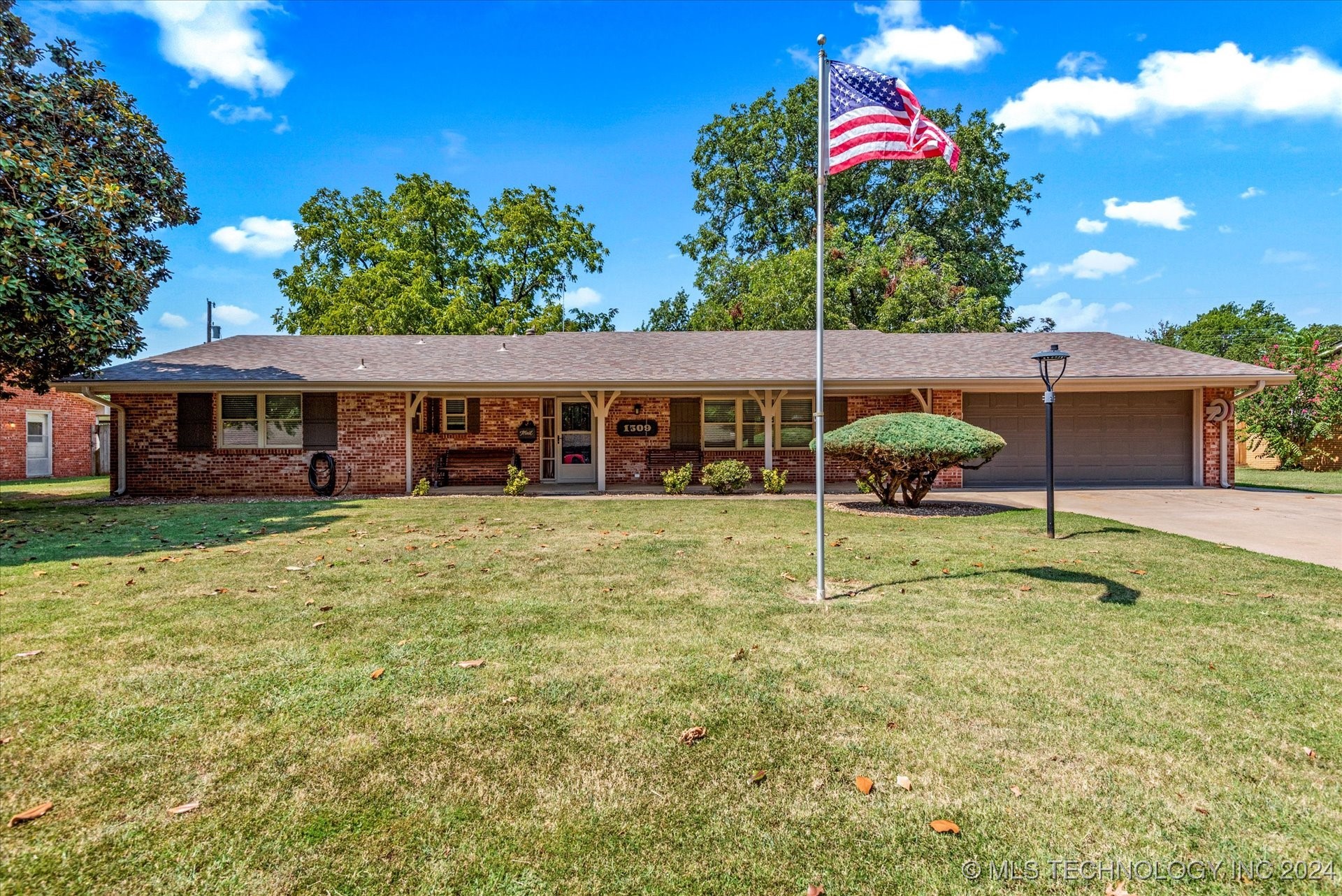 1509 Melmart Bartlesville OK 74006