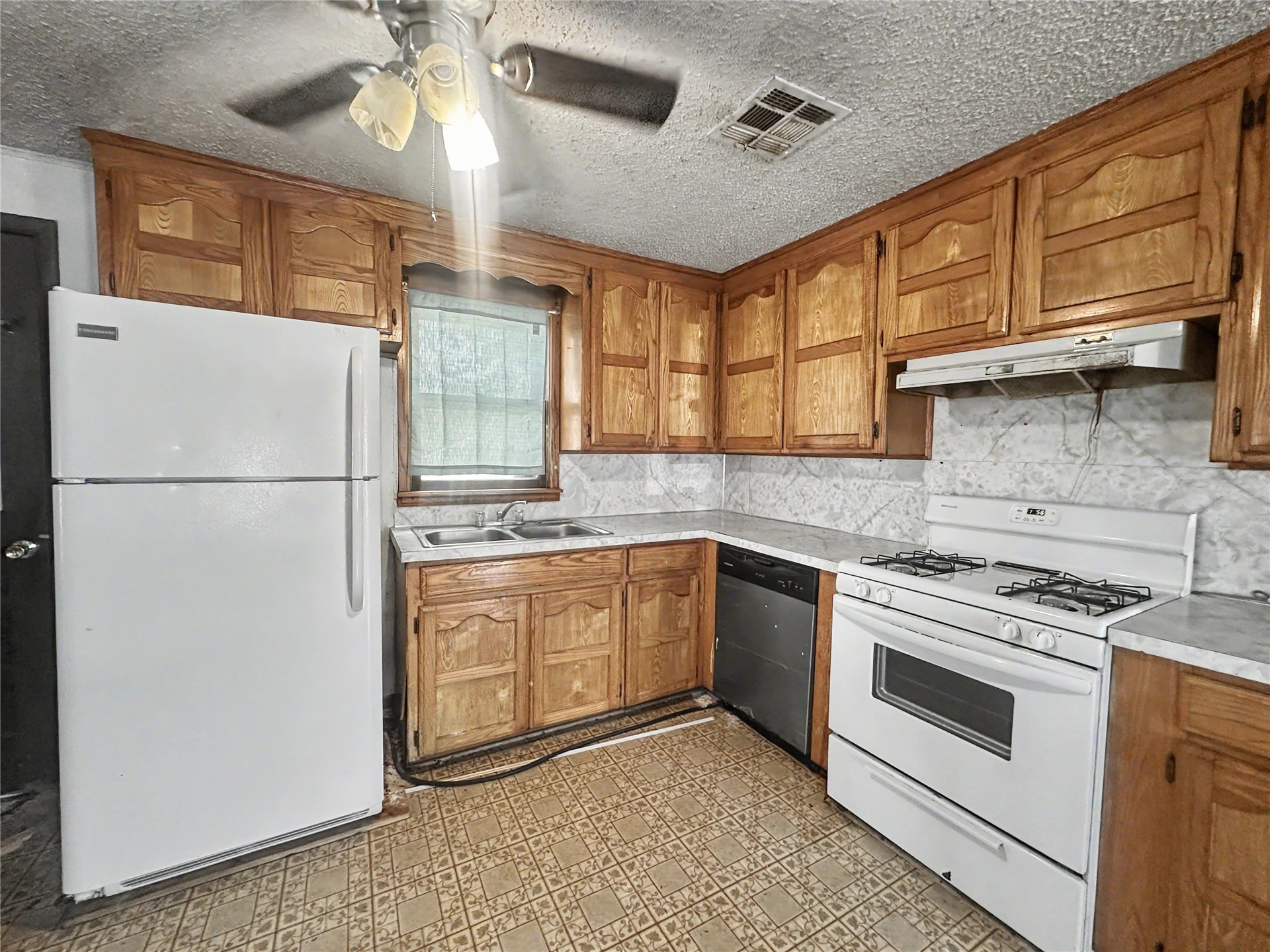 848 W Keetoowah Street Tahlequah OK 74464