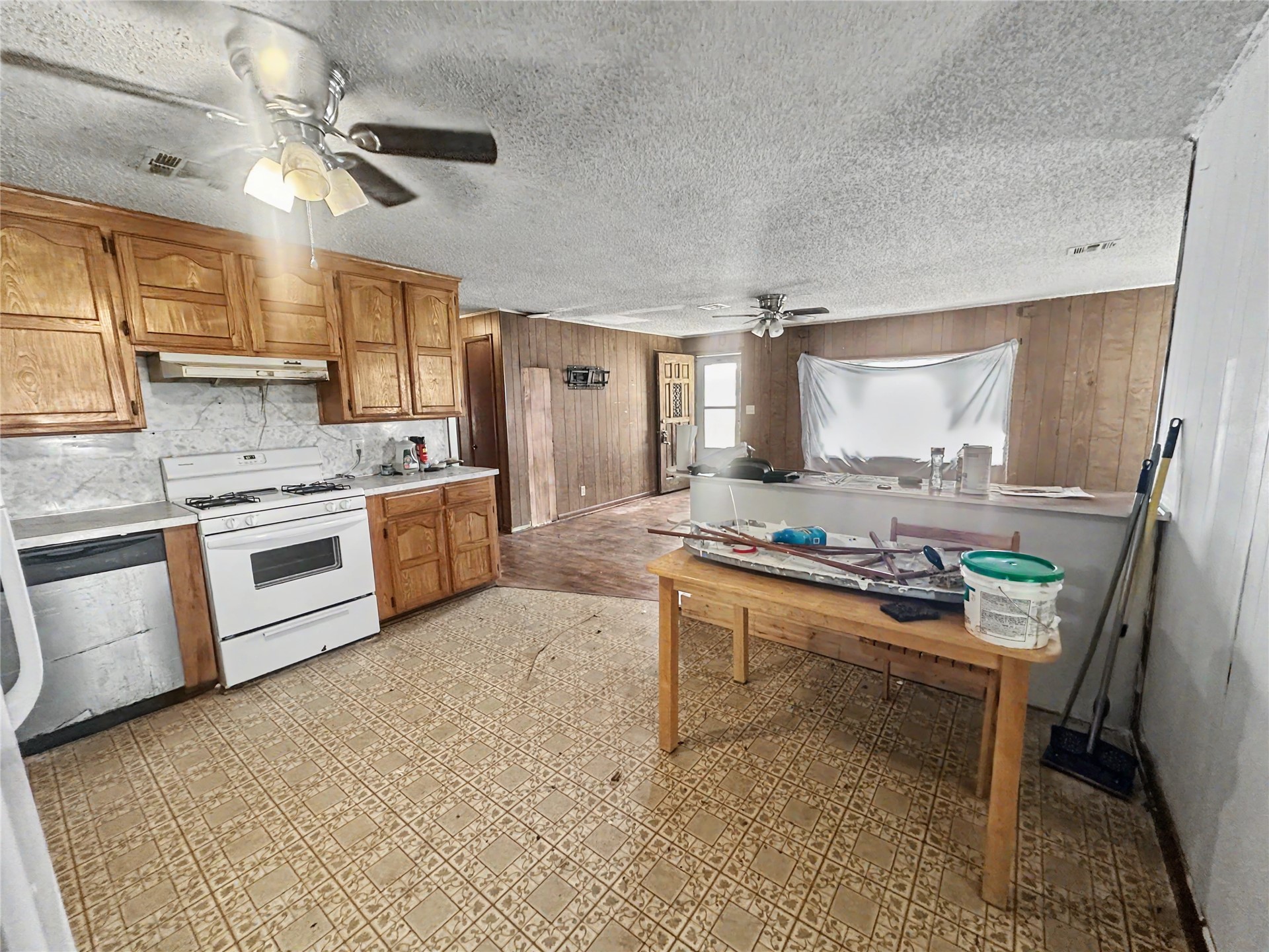 848 W Keetoowah Street Tahlequah OK 74464