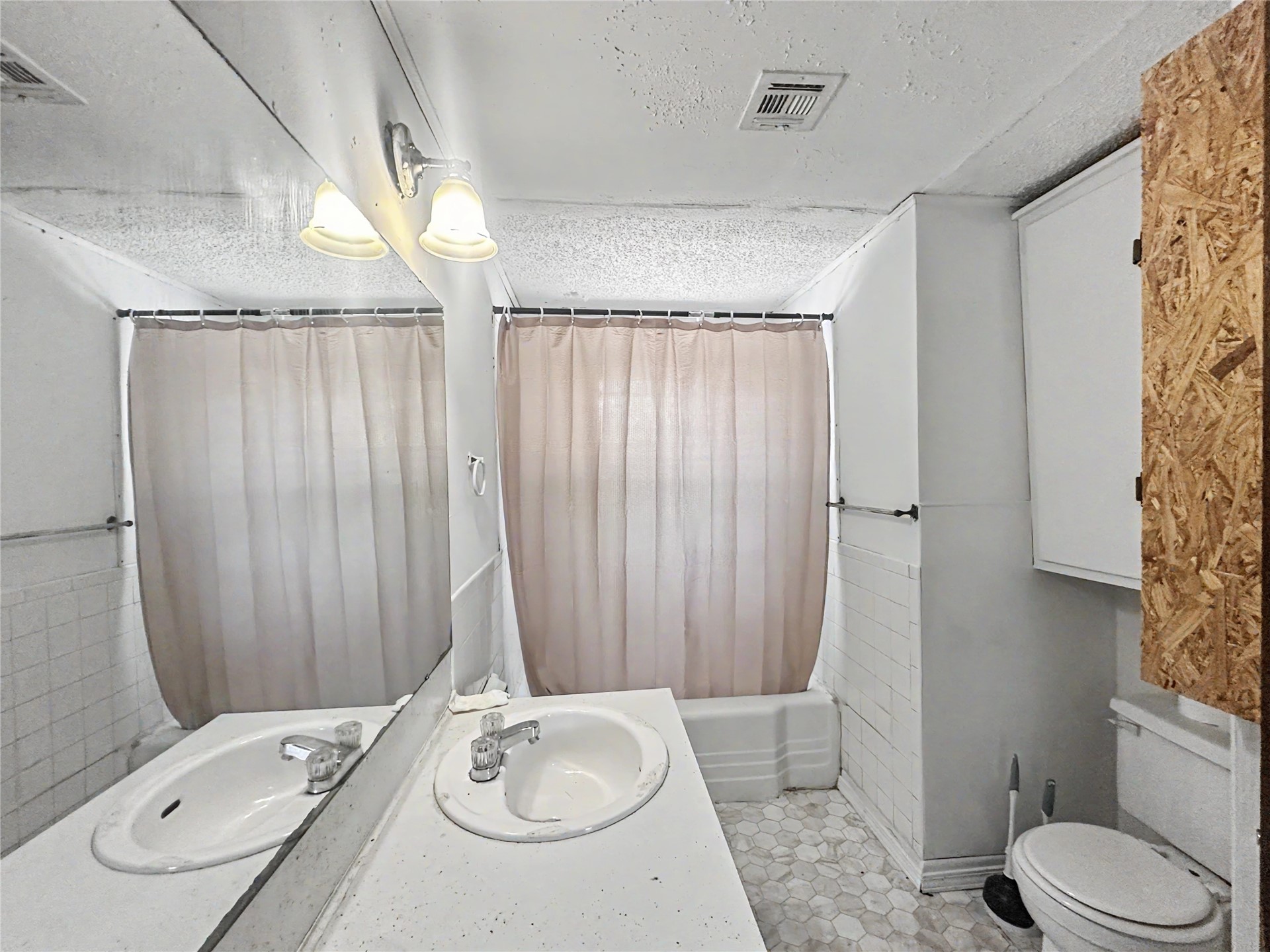 848 W Keetoowah Street Tahlequah OK 74464