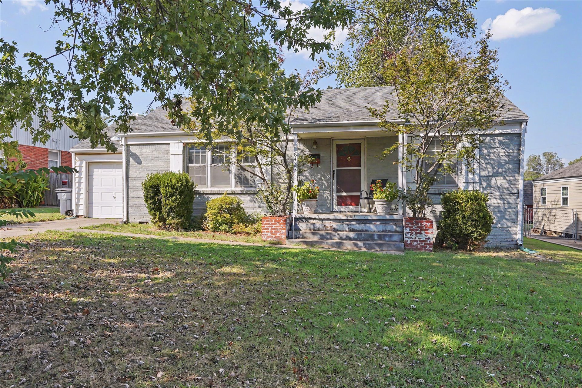 5427 E 5th Place Tulsa OK 74112