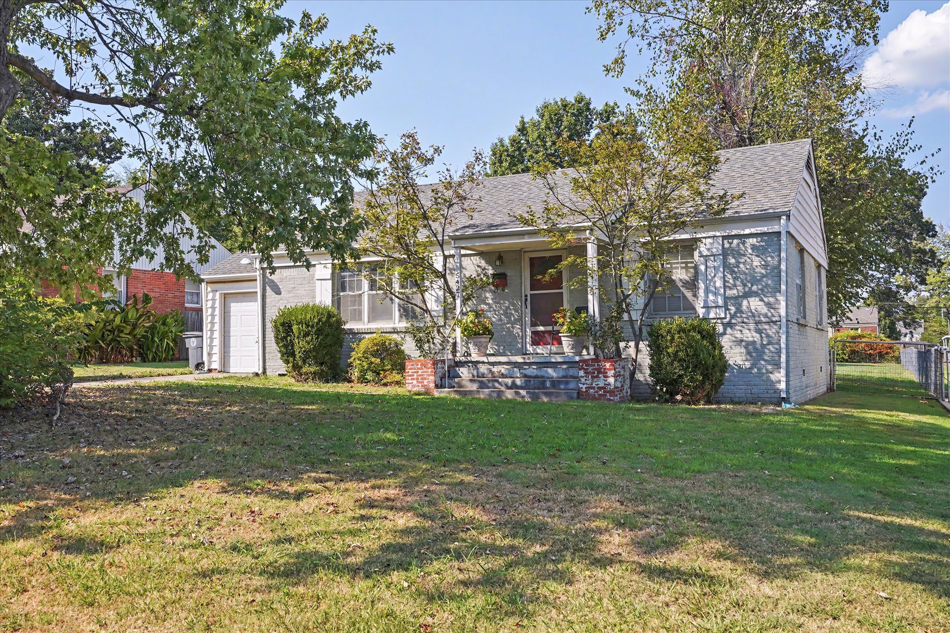 5427 E 5th Place Tulsa OK 74112