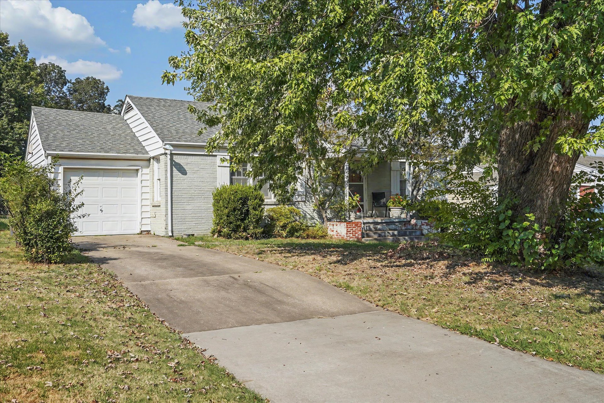 5427 E 5th Place Tulsa OK 74112