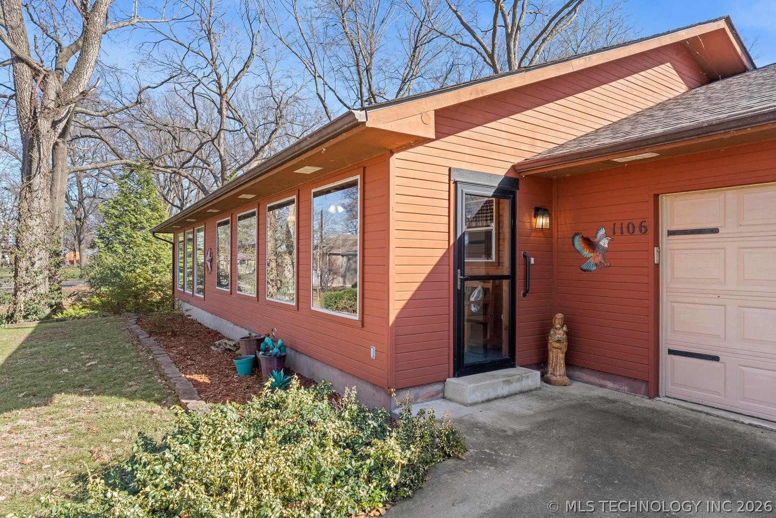 1106 Red Bud Drive Grove OK 74344