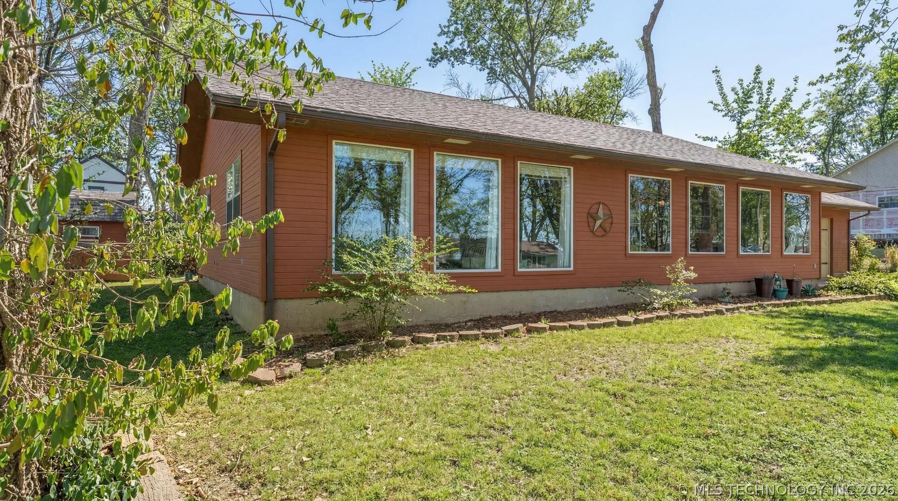 1106 Red Bud Drive Grove OK 74344