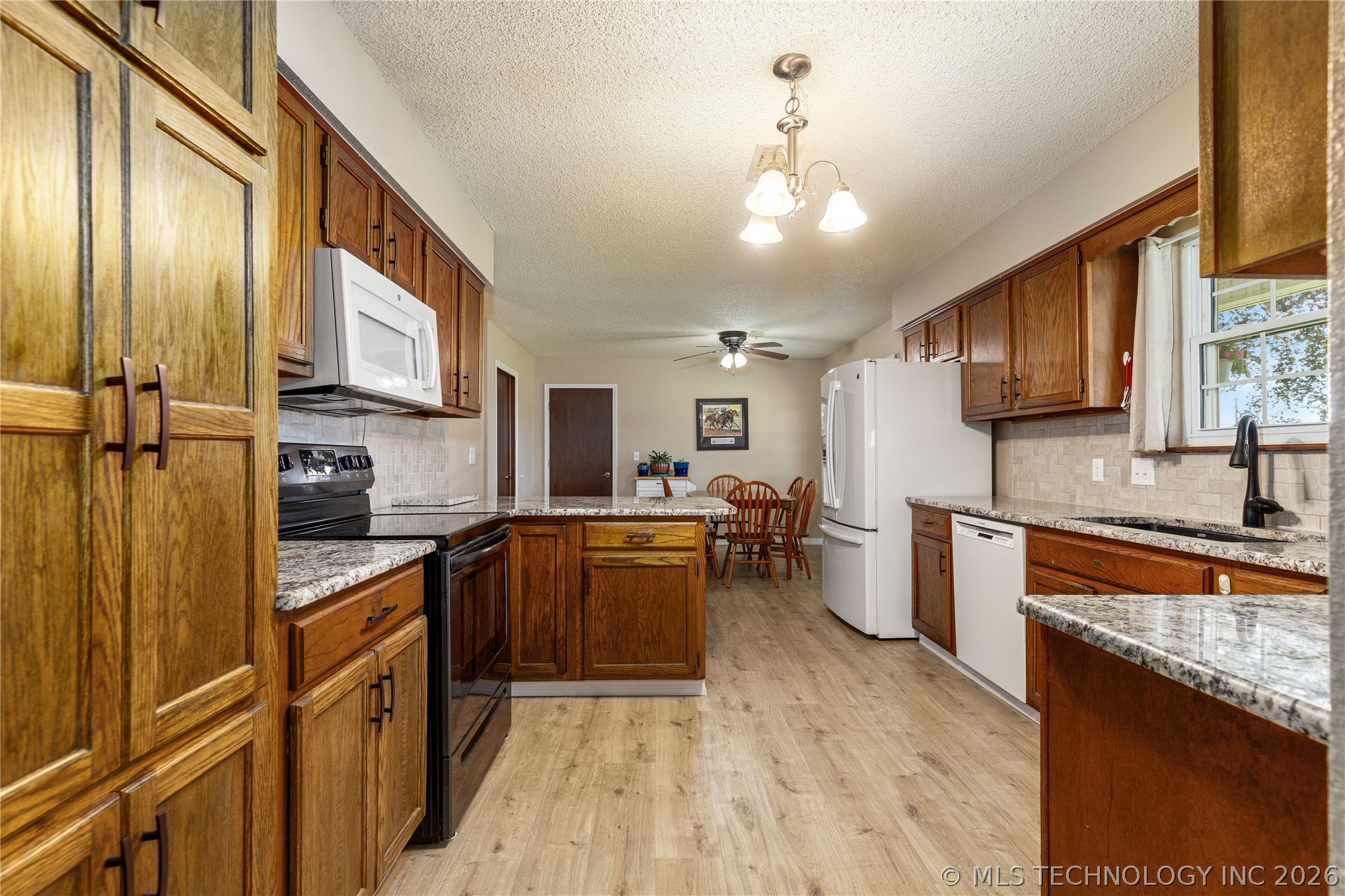 14701 S 560 Road Fairland OK 74343