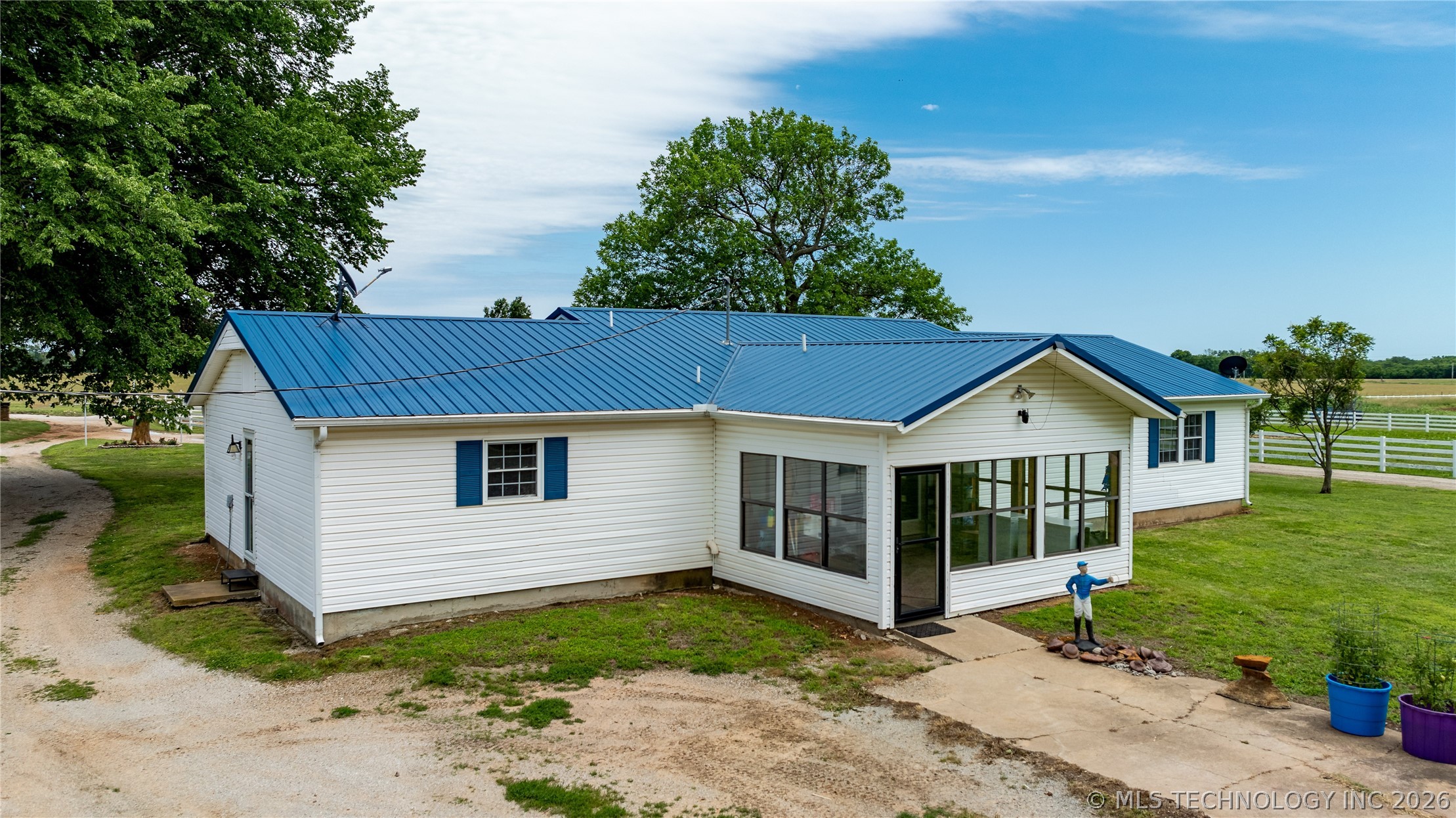 14701 S 560 Road Fairland OK 74343