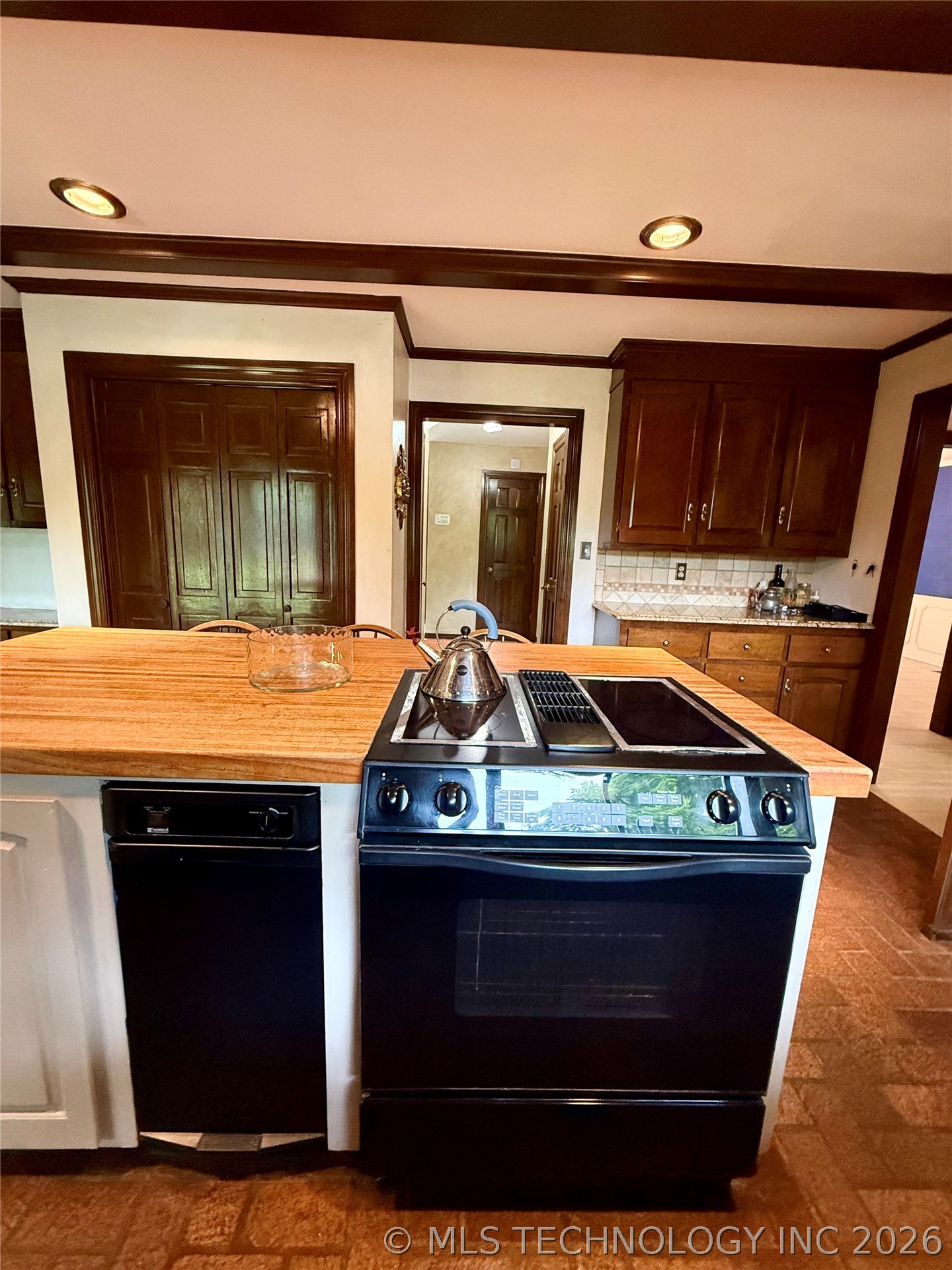 5909 Rolling Oaks Drive Muskogee OK 74401