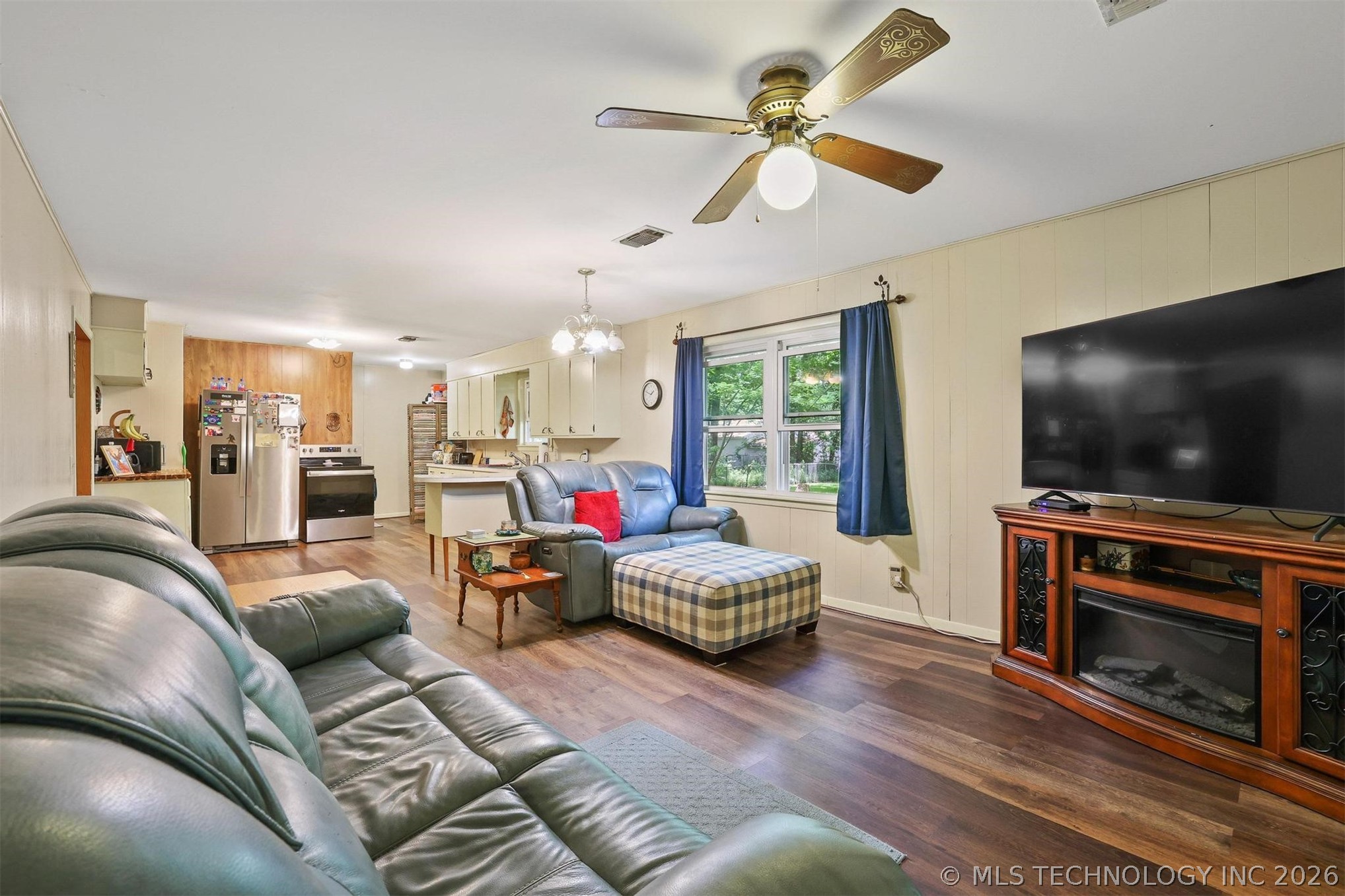 105 Maple Broken Bow OK 74728