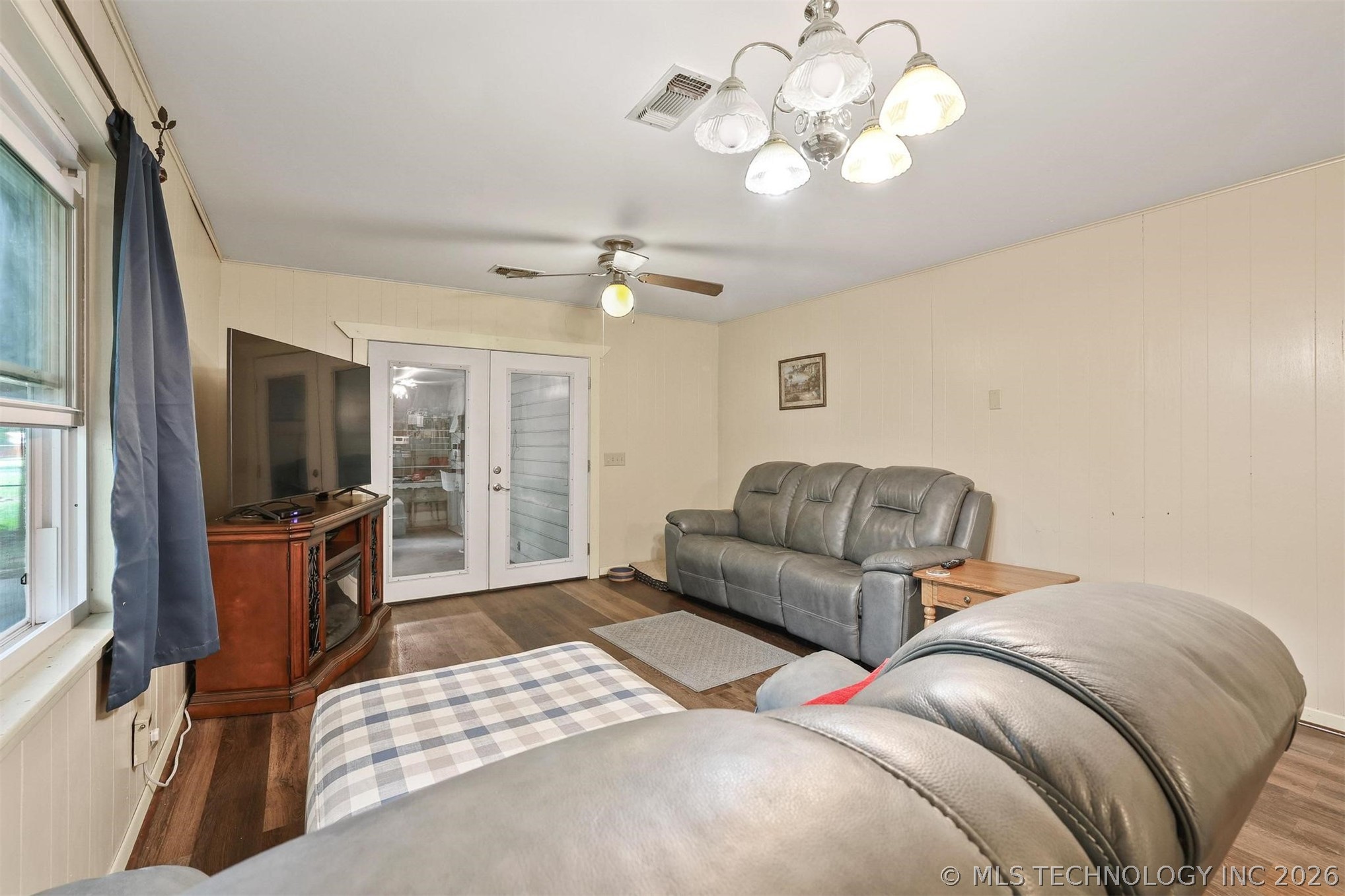 105 Maple Broken Bow OK 74728