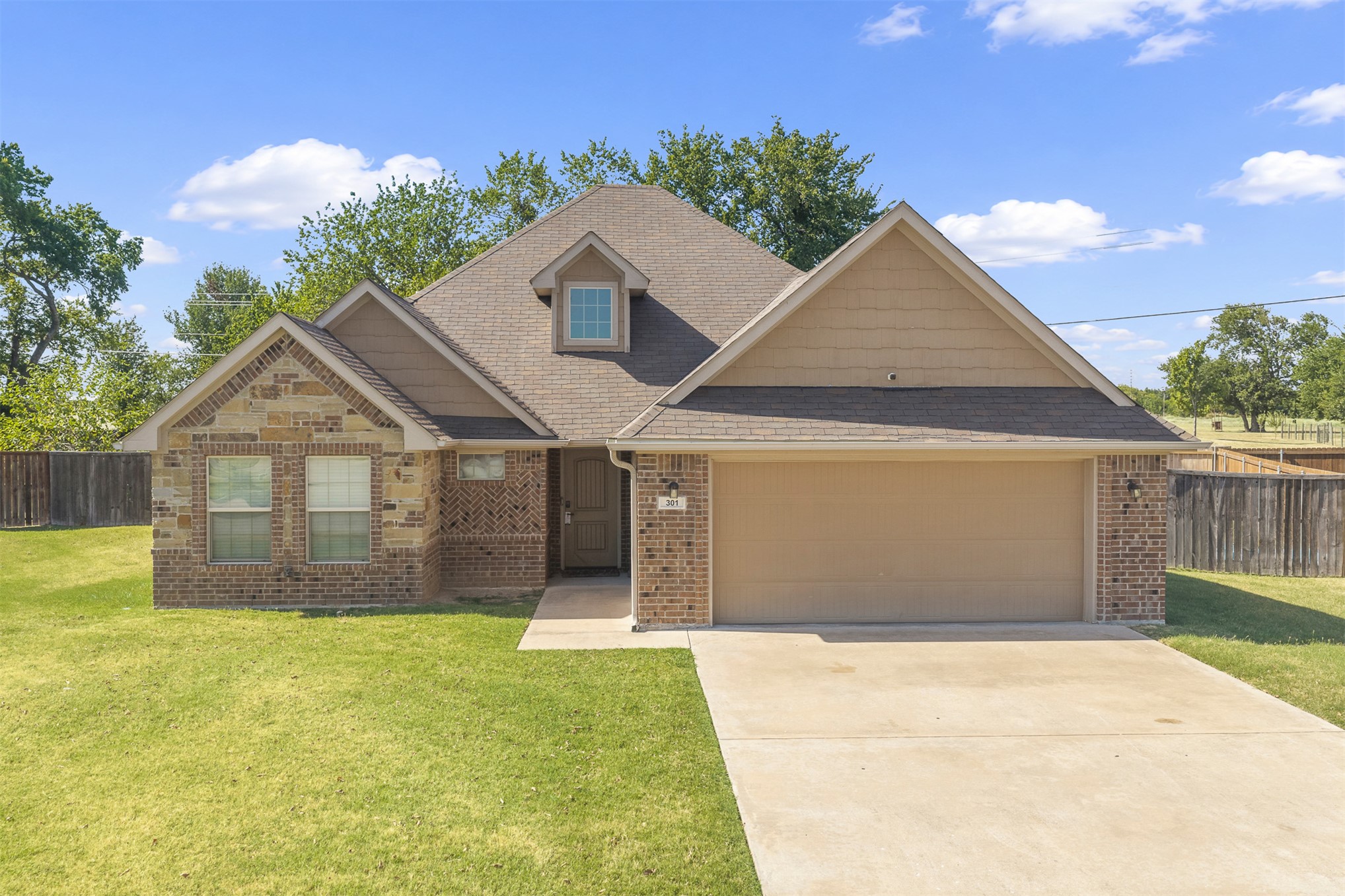 301 Wandering Way Ardmore OK 73401