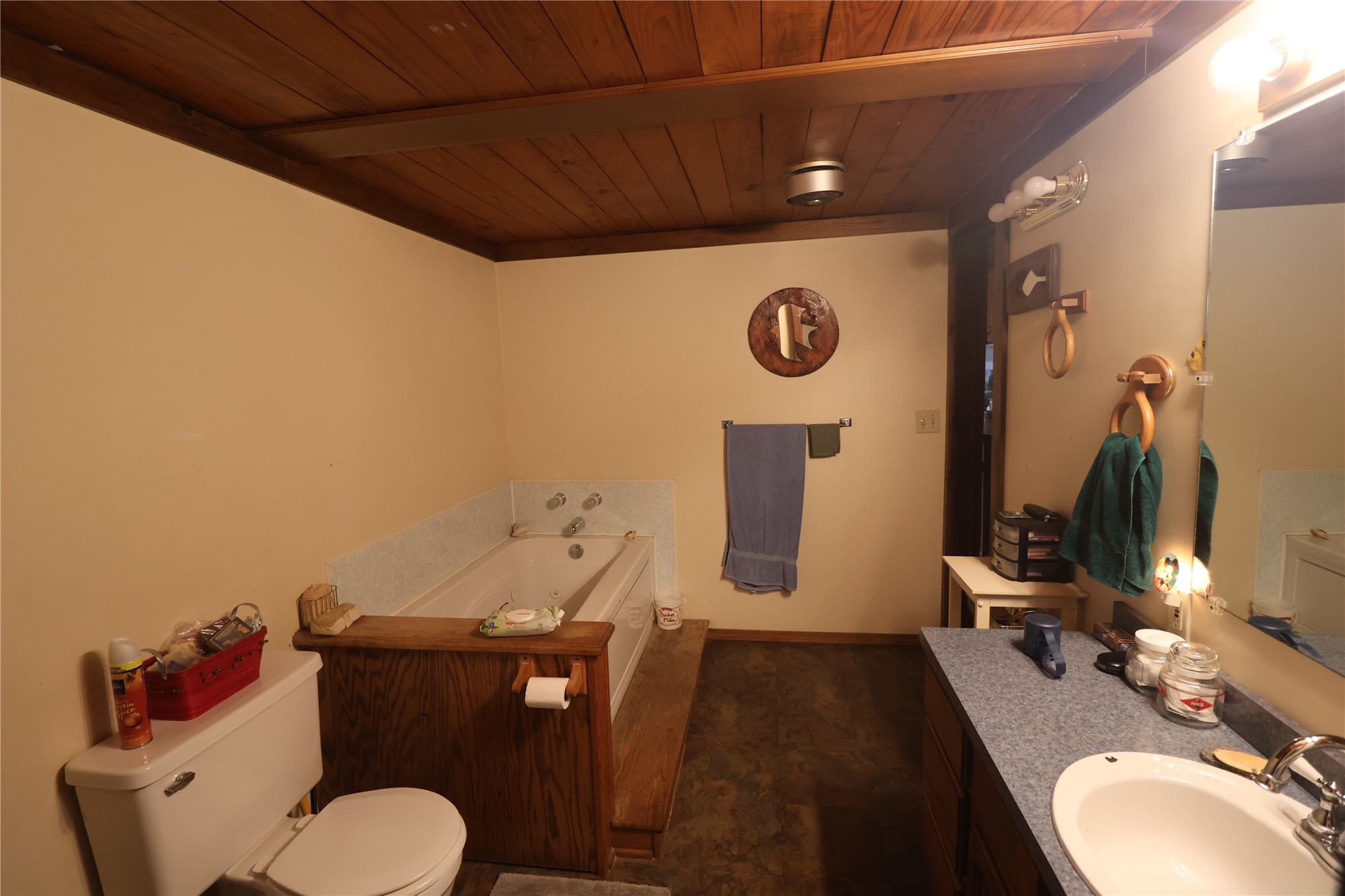 2601 N Witte Poteau OK 74953