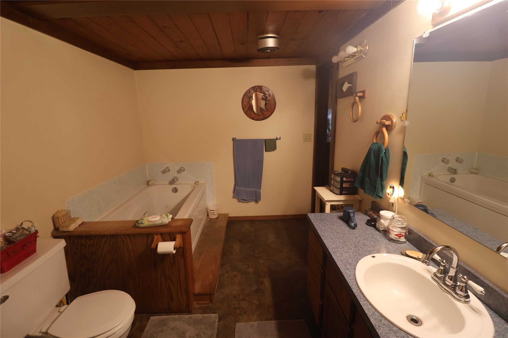 2601 N Witte Poteau OK 74953