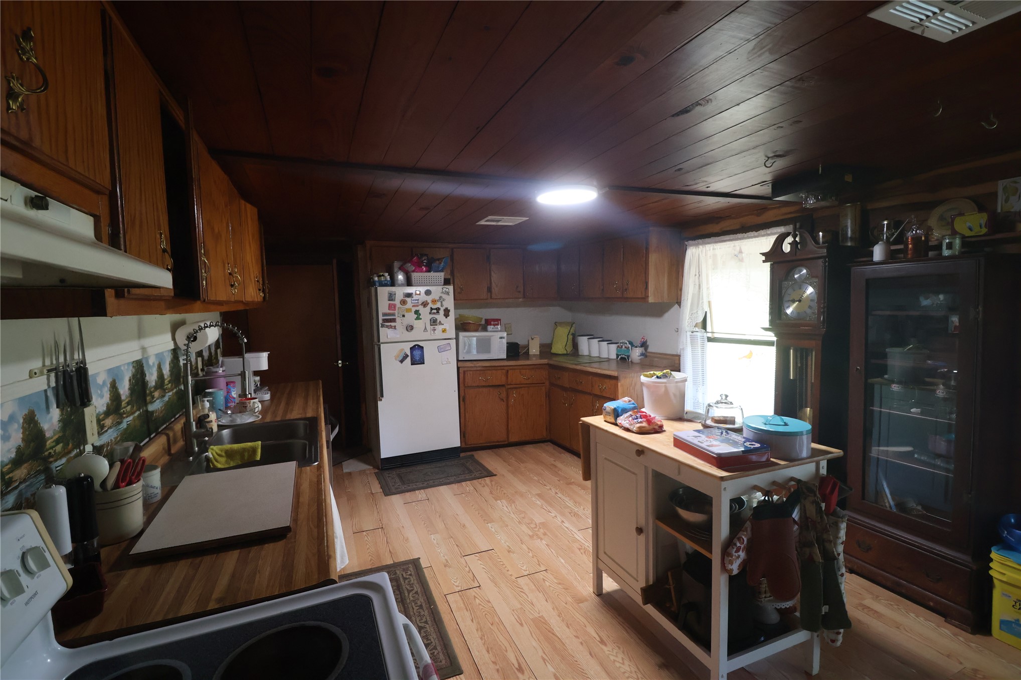 2601 N Witte Poteau OK 74953